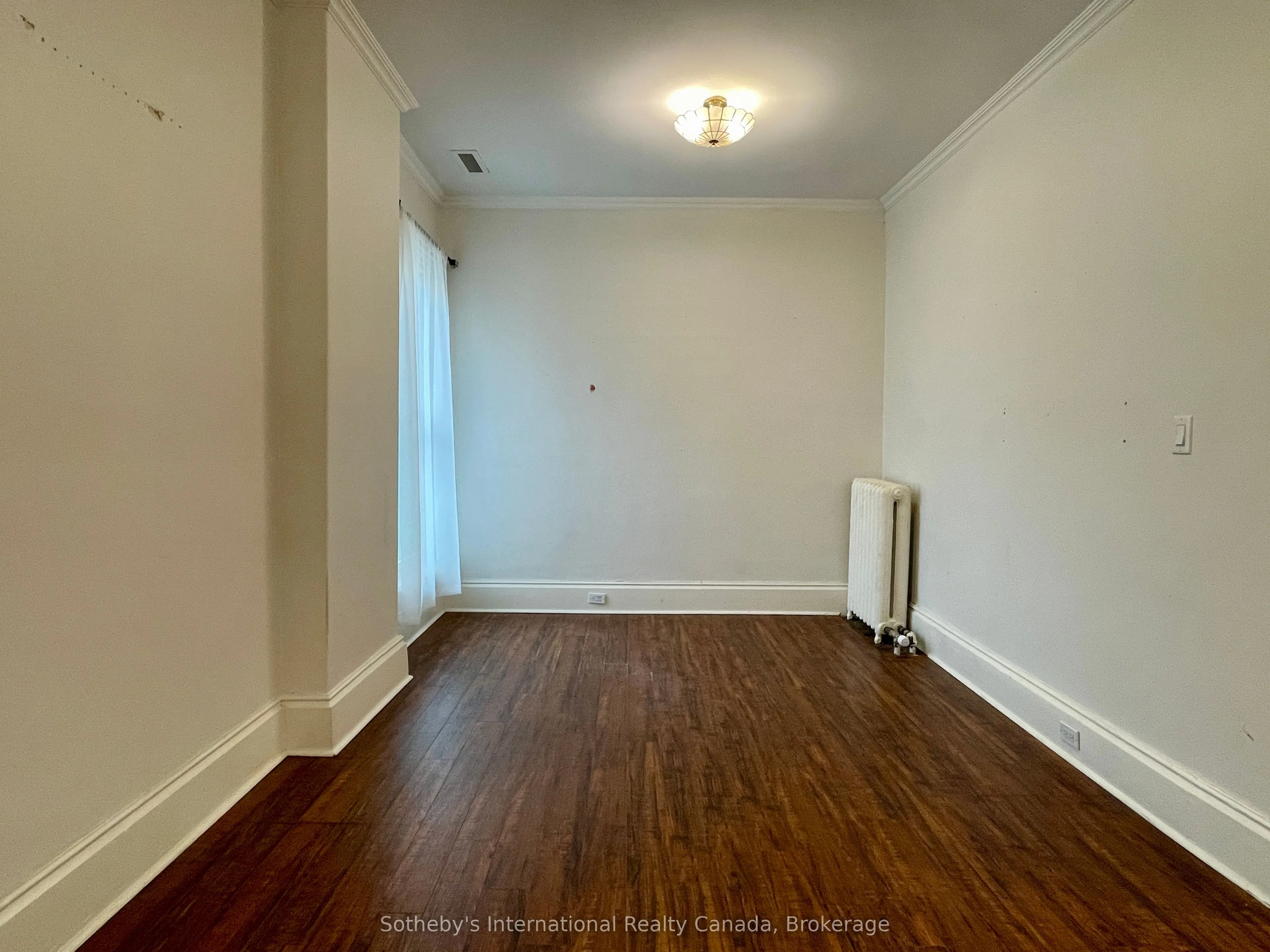 203 MacNab Street S, #7