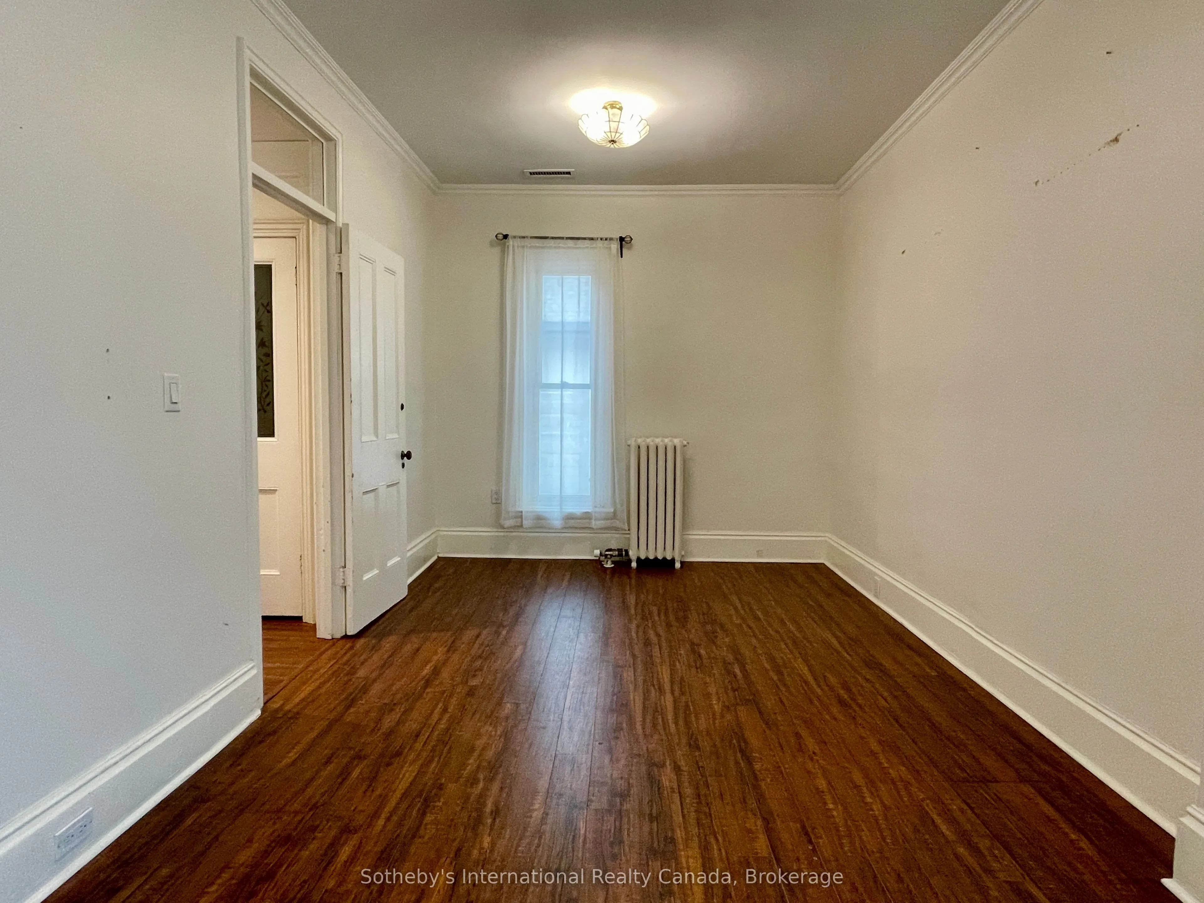 203 MacNab Street S, #7