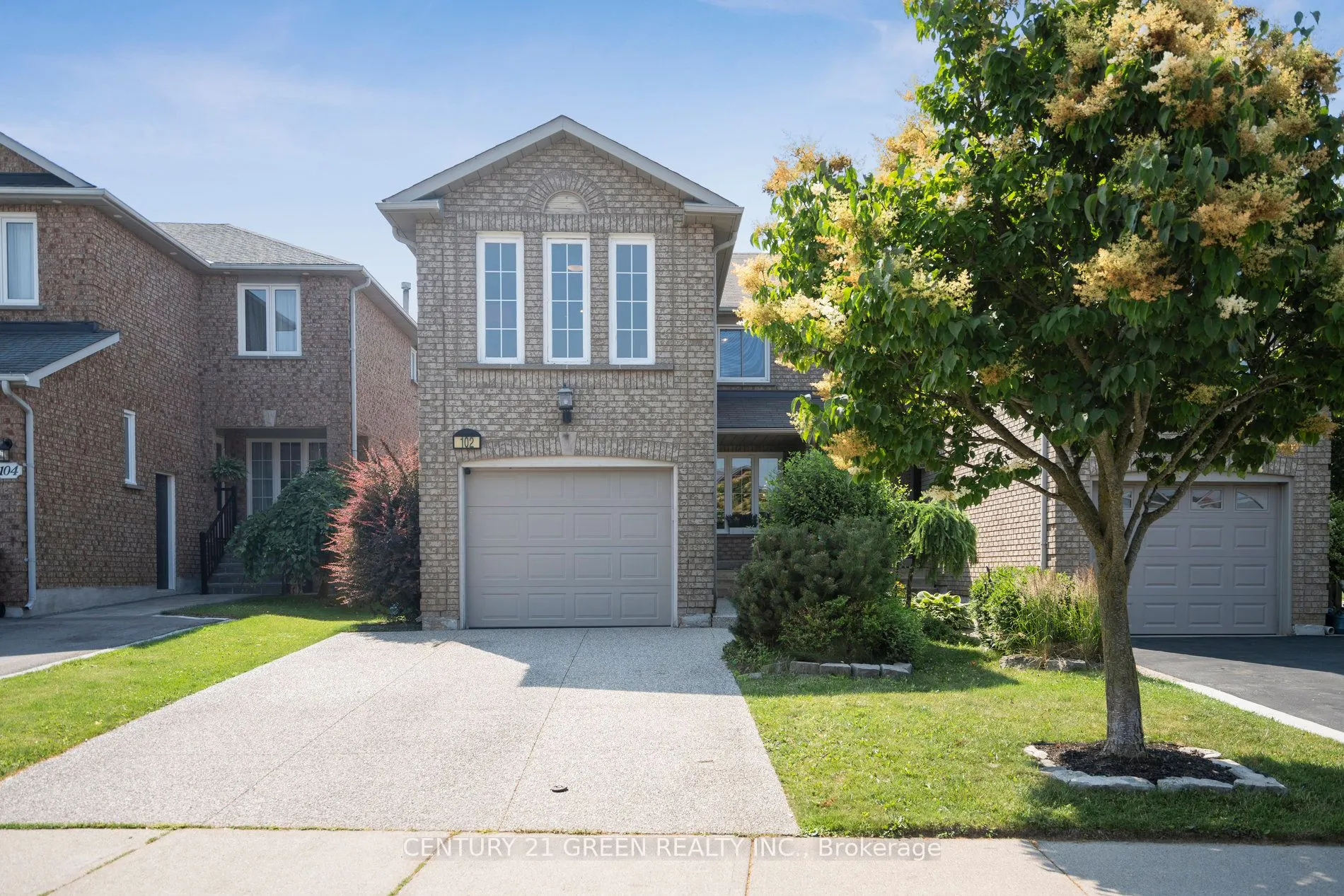 102 Niska Drive