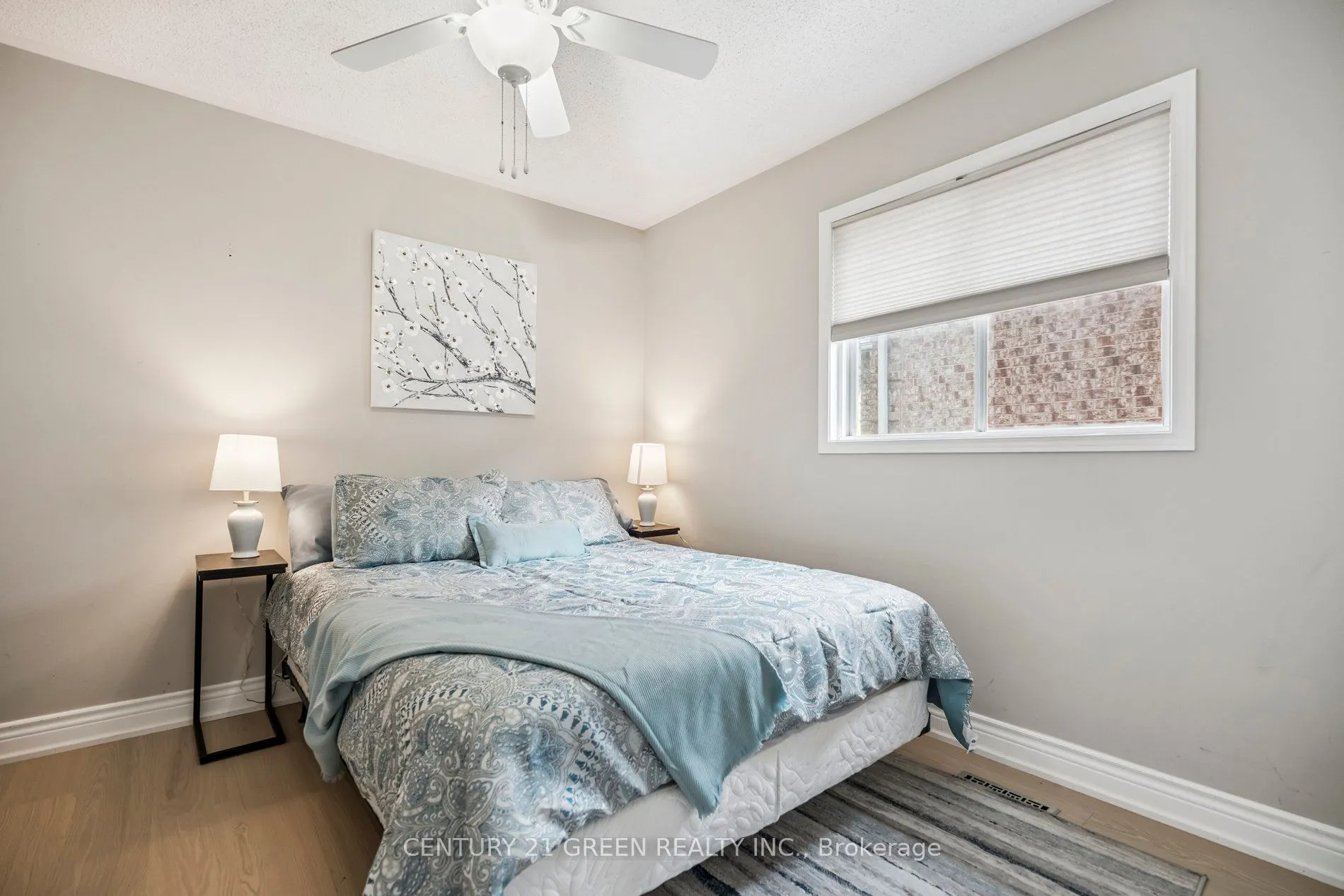 102 Niska Drive