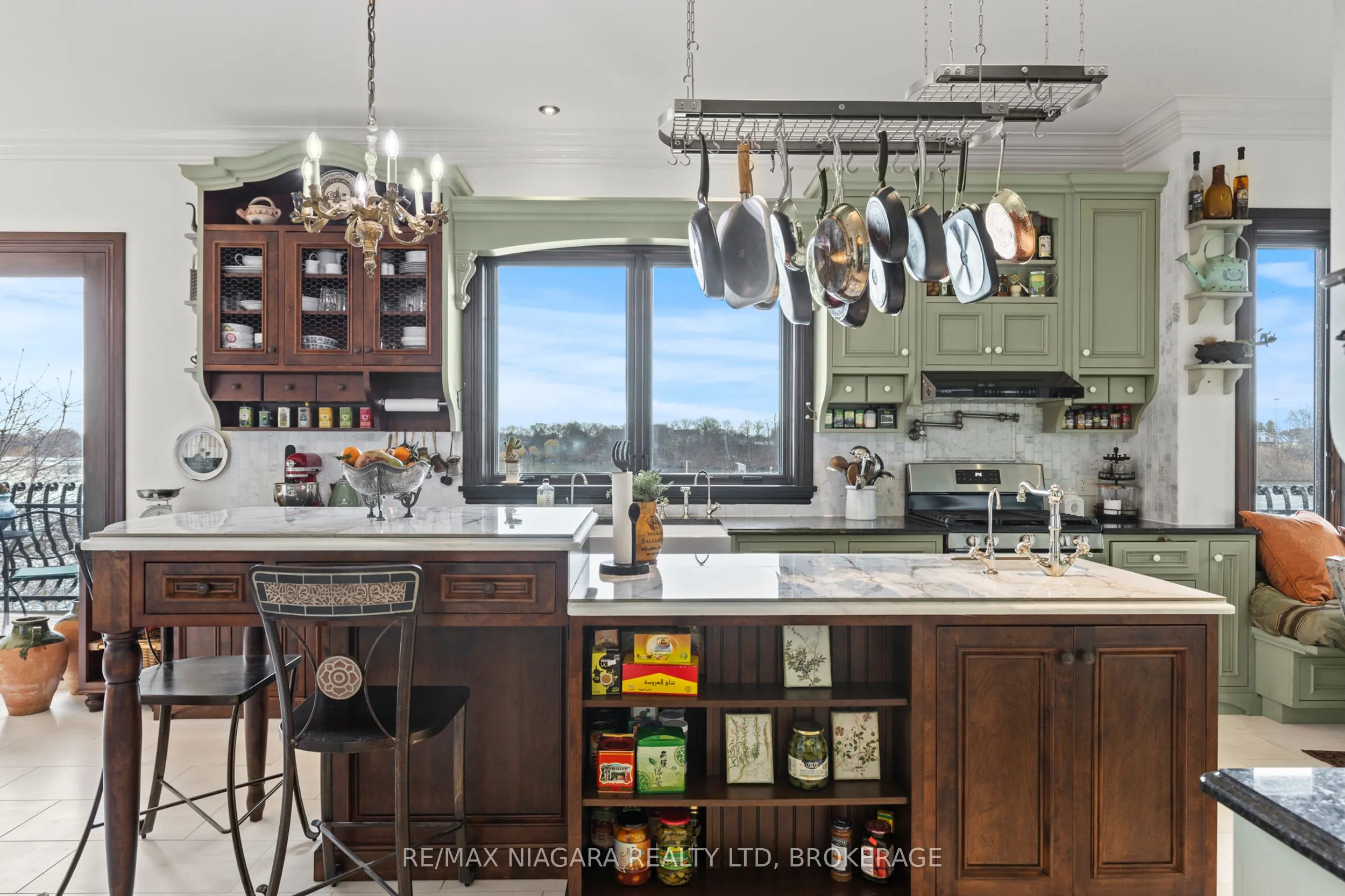 358C MARTINDALE Road