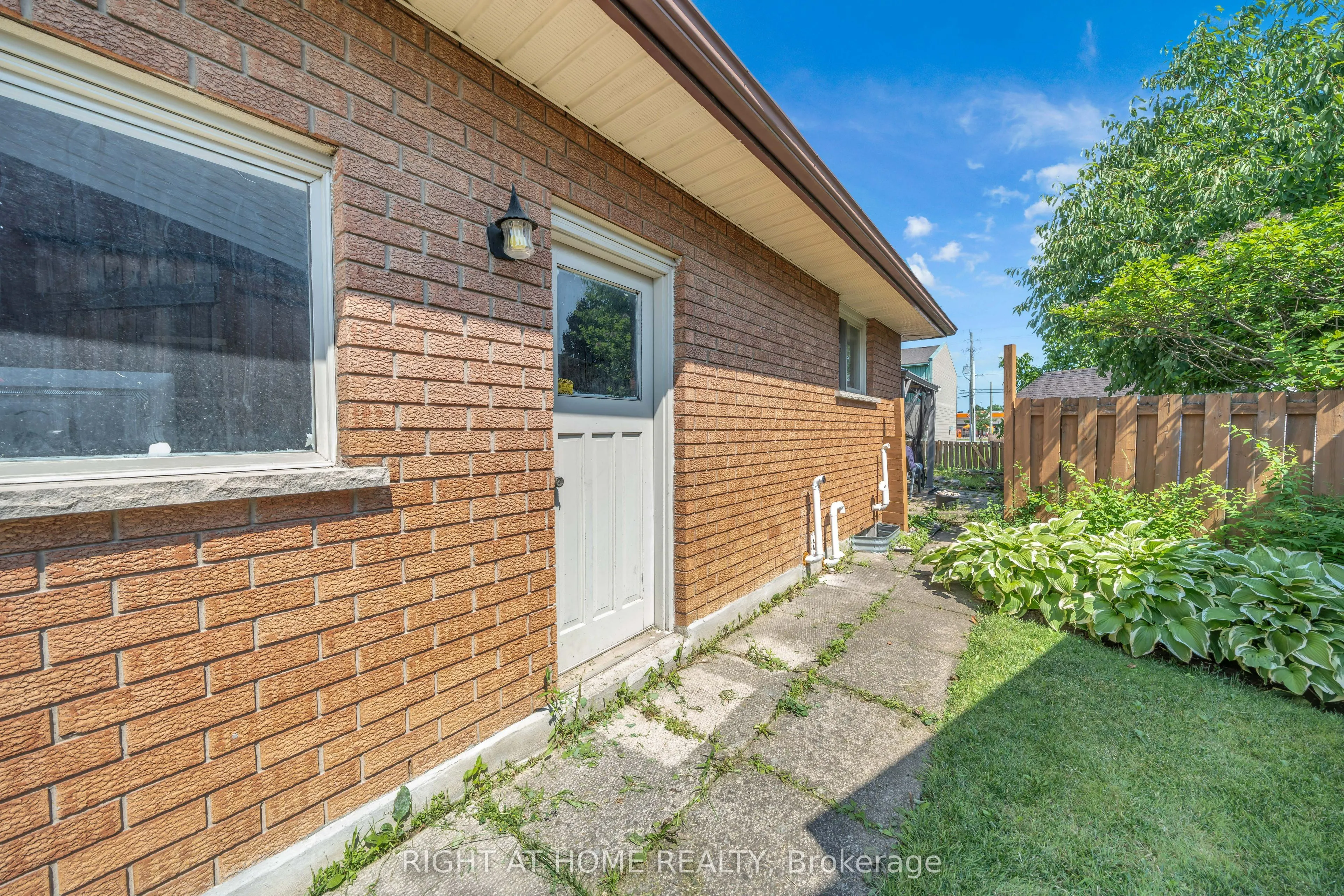 7651 Swan Street