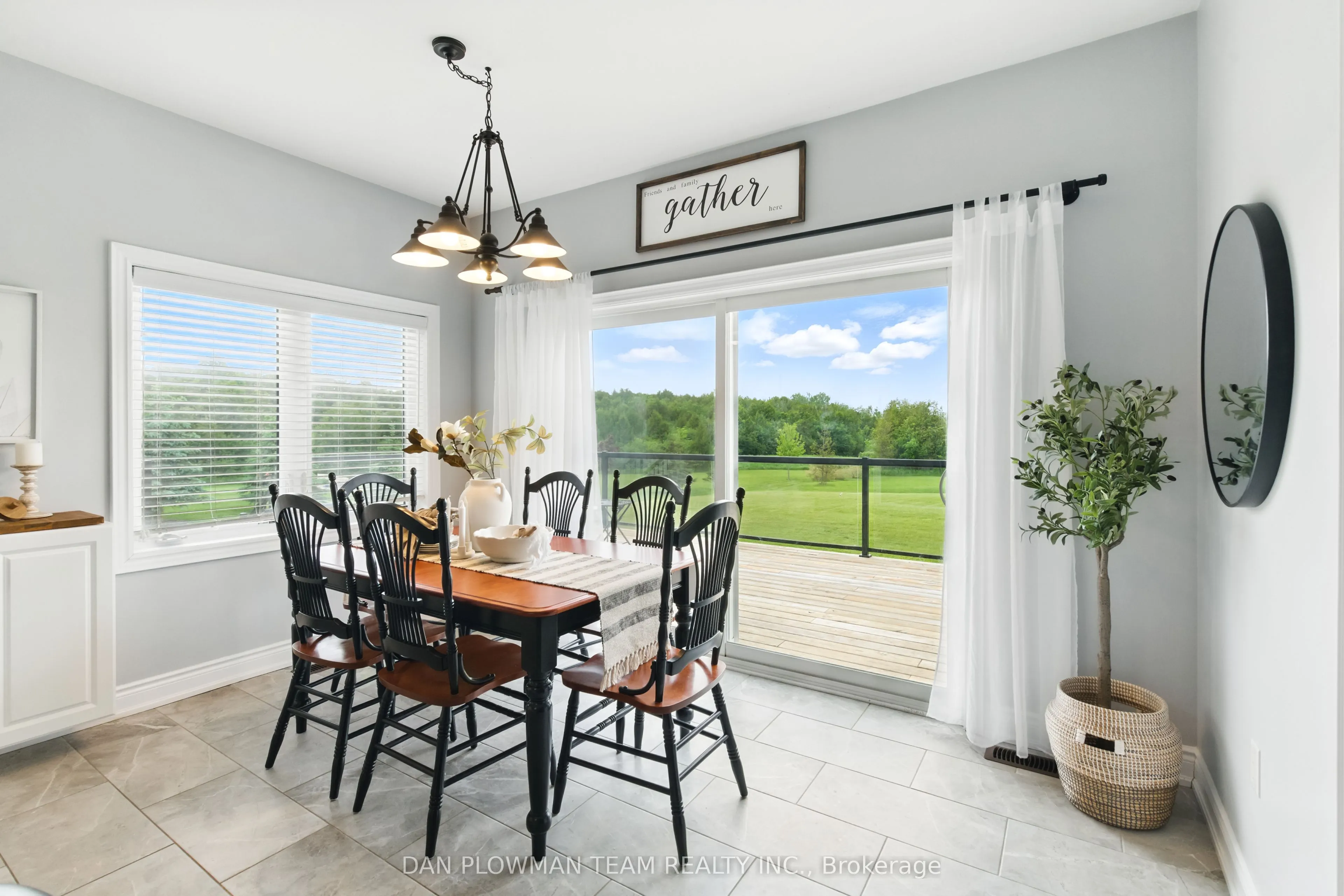 47 Songbird Crescent