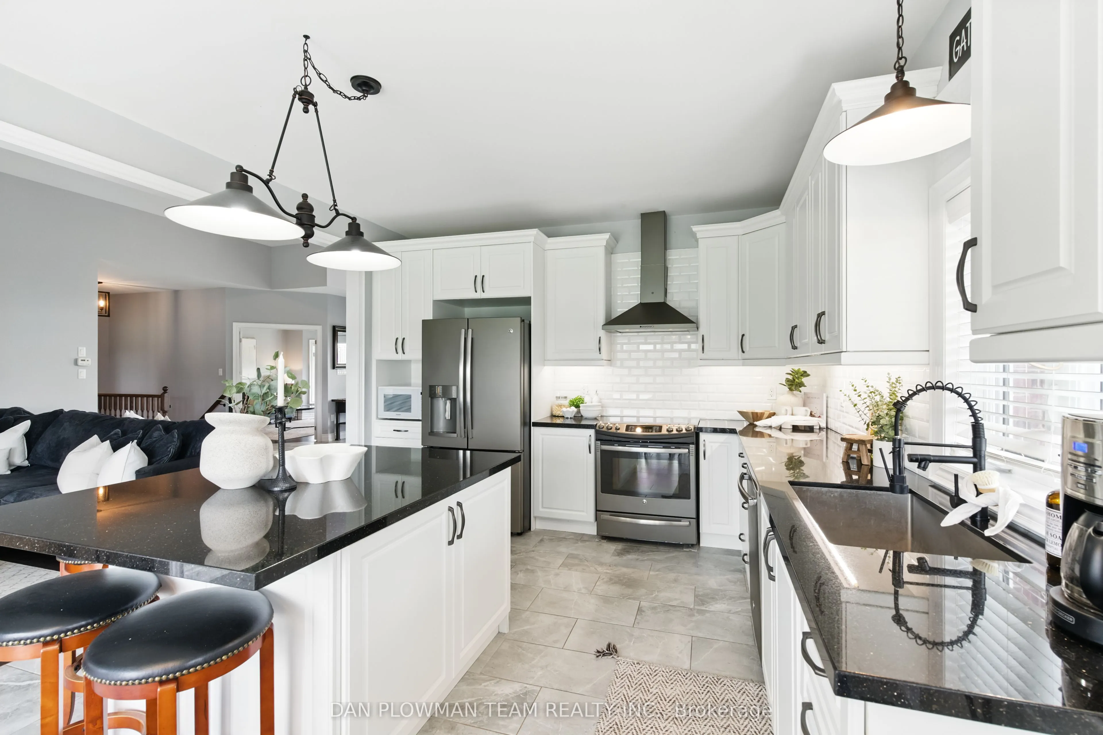 47 Songbird Crescent