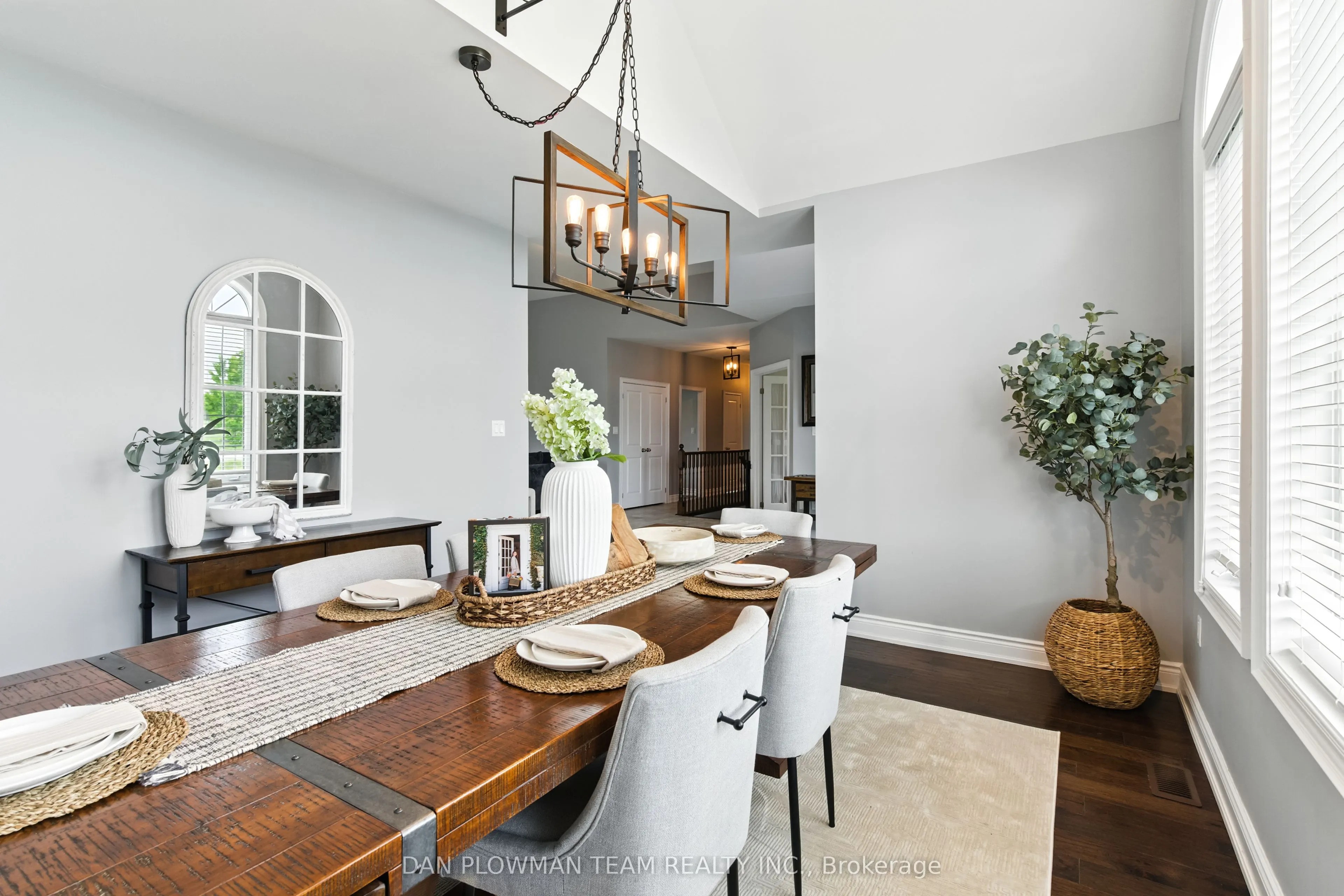 47 Songbird Crescent
