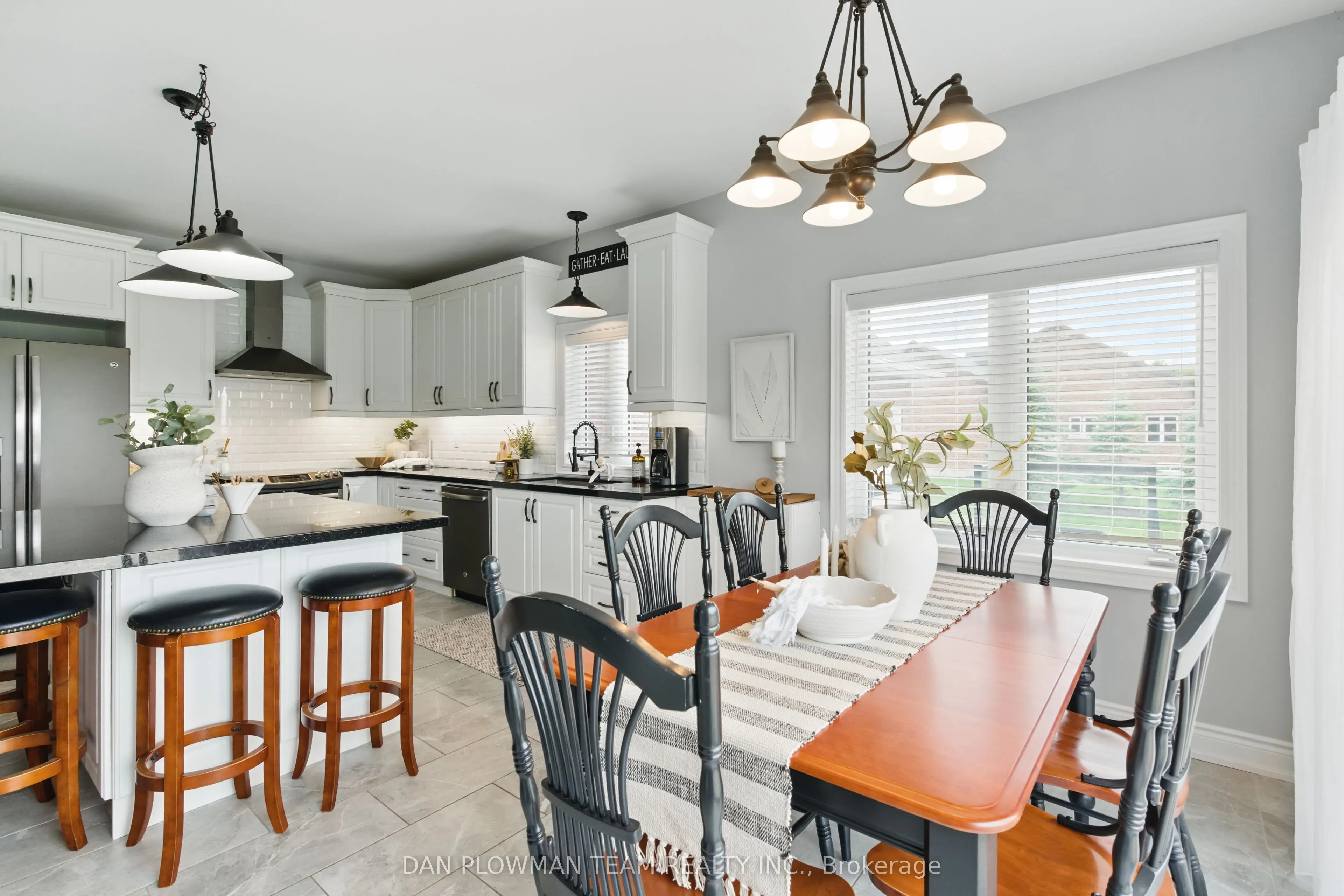 47 Songbird Crescent