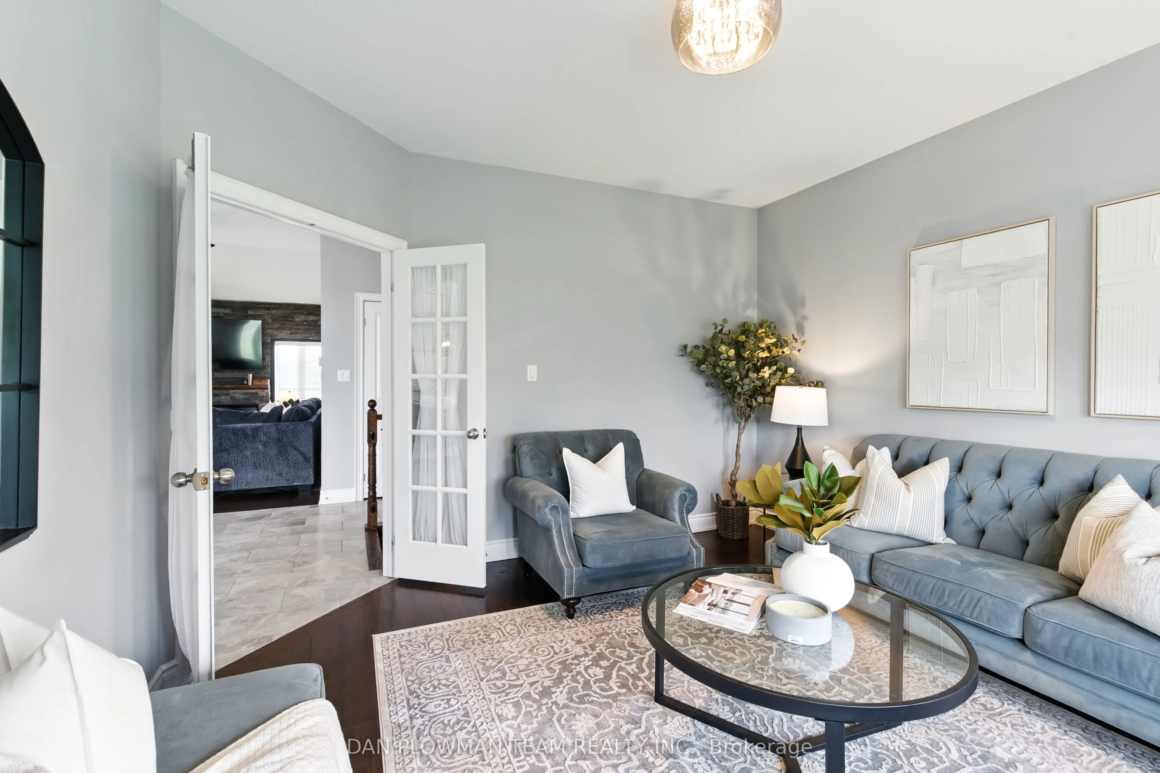 47 Songbird Crescent