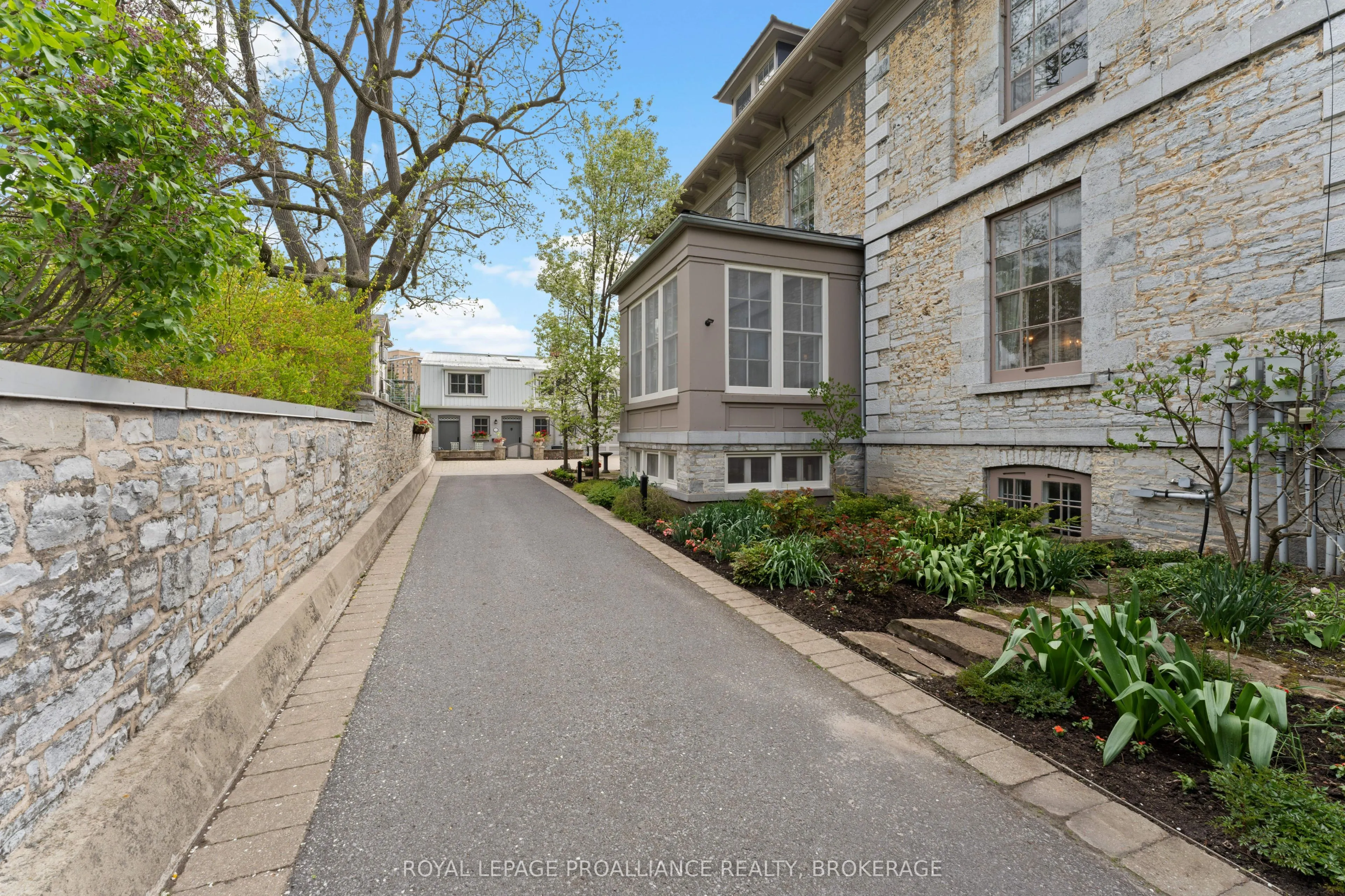 3 Emily Street