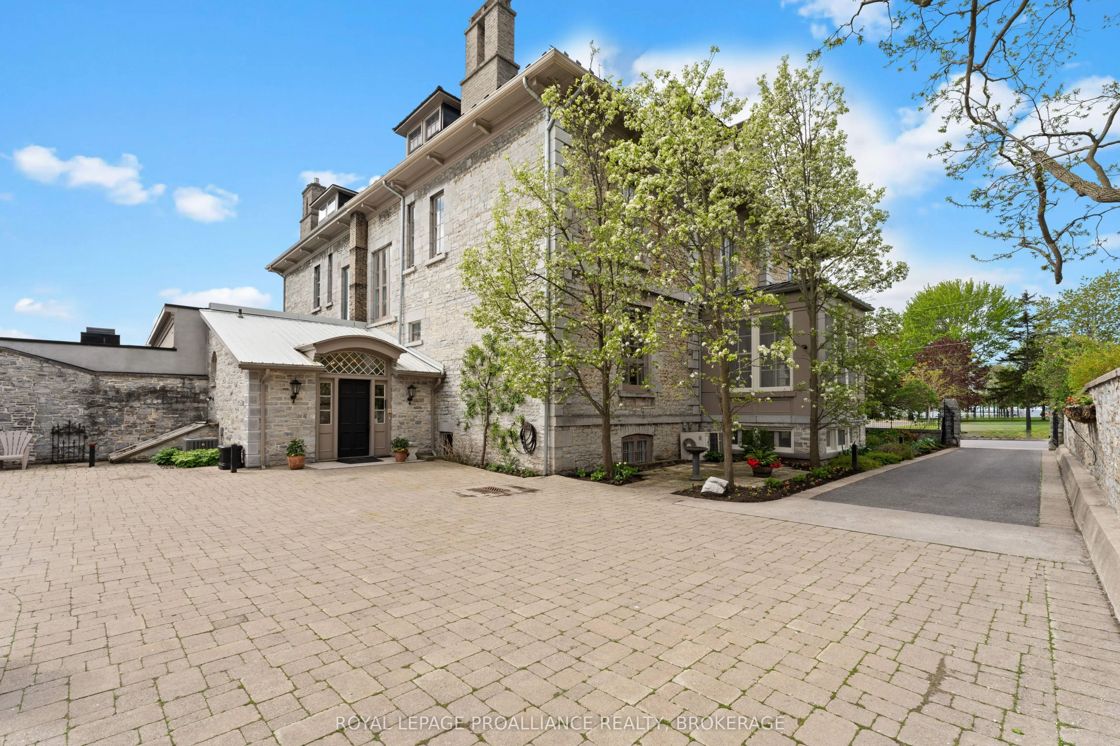 3 Emily Street