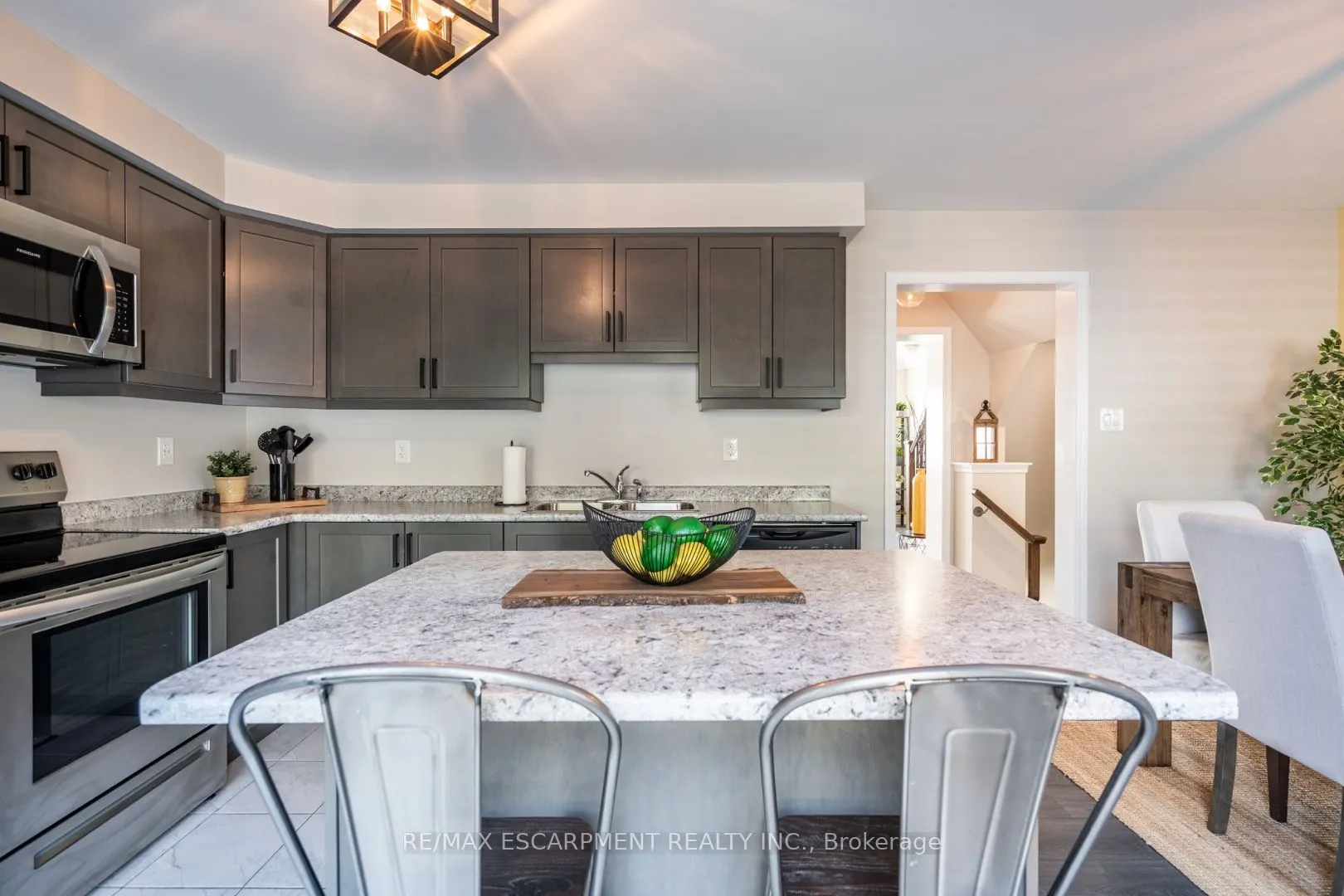 230 Avonsyde Boulevard, #15