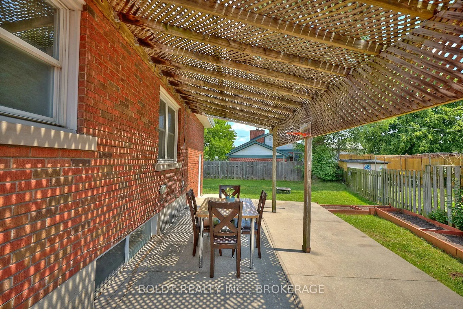 79 Felker Avenue S