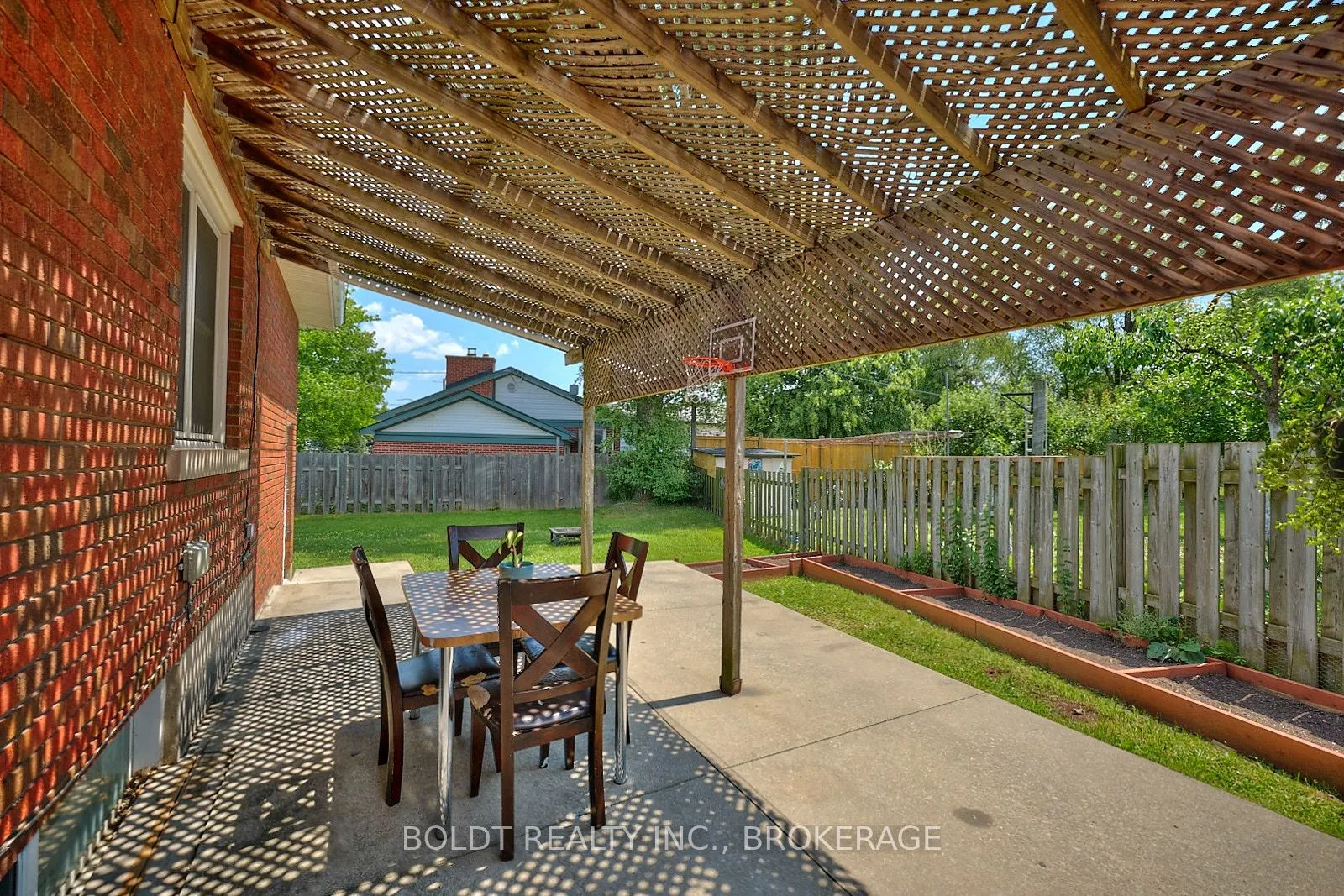 79 Felker Avenue S