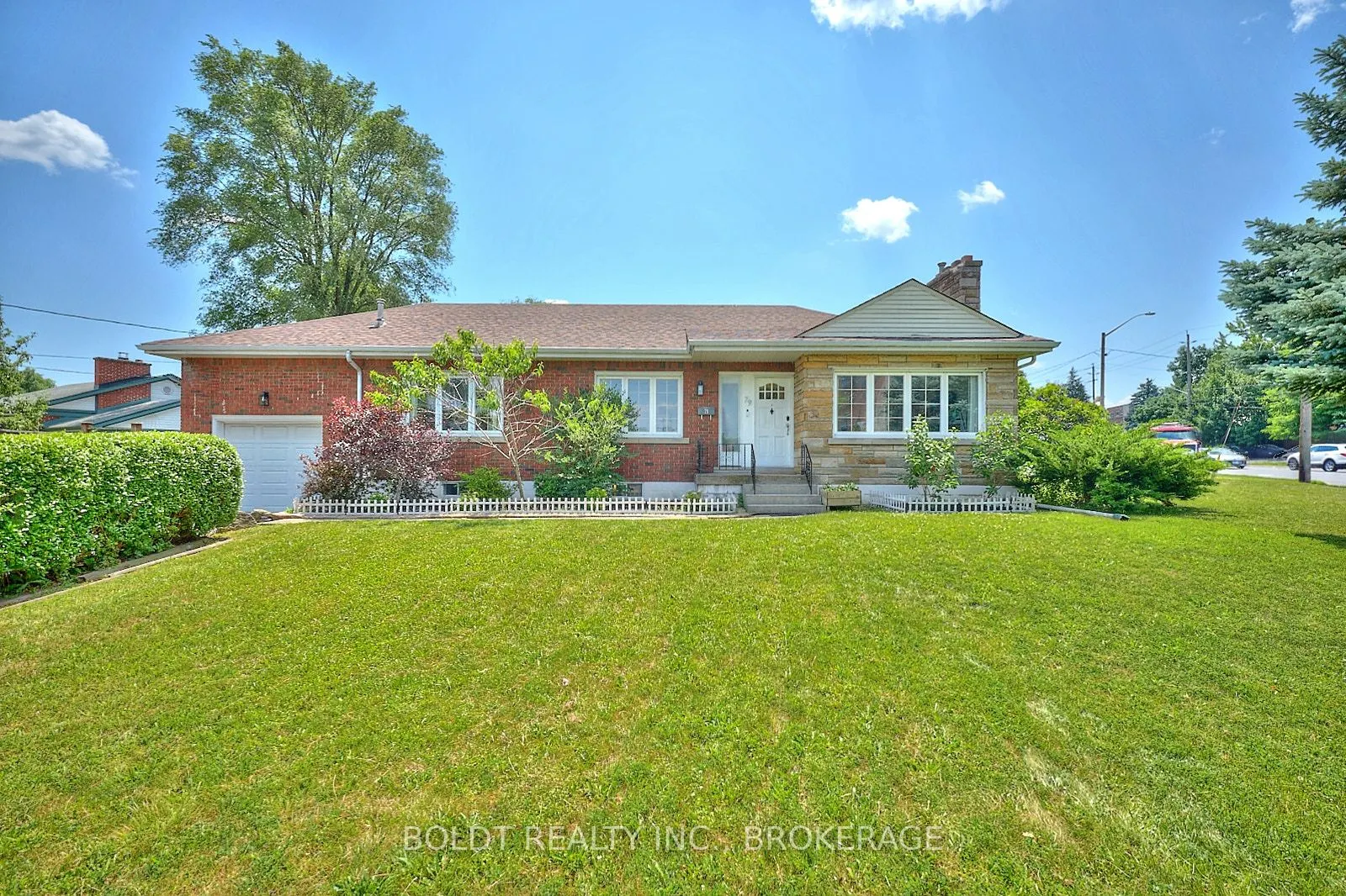 79 Felker Avenue S