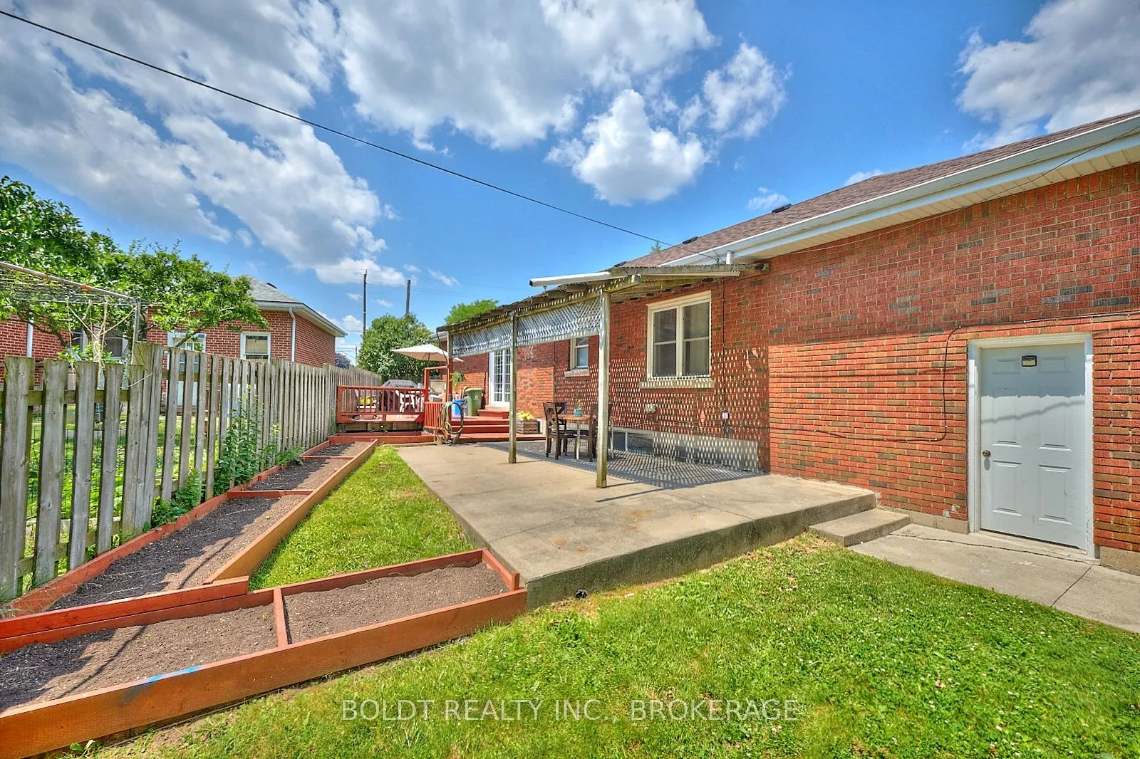 79 Felker Avenue S