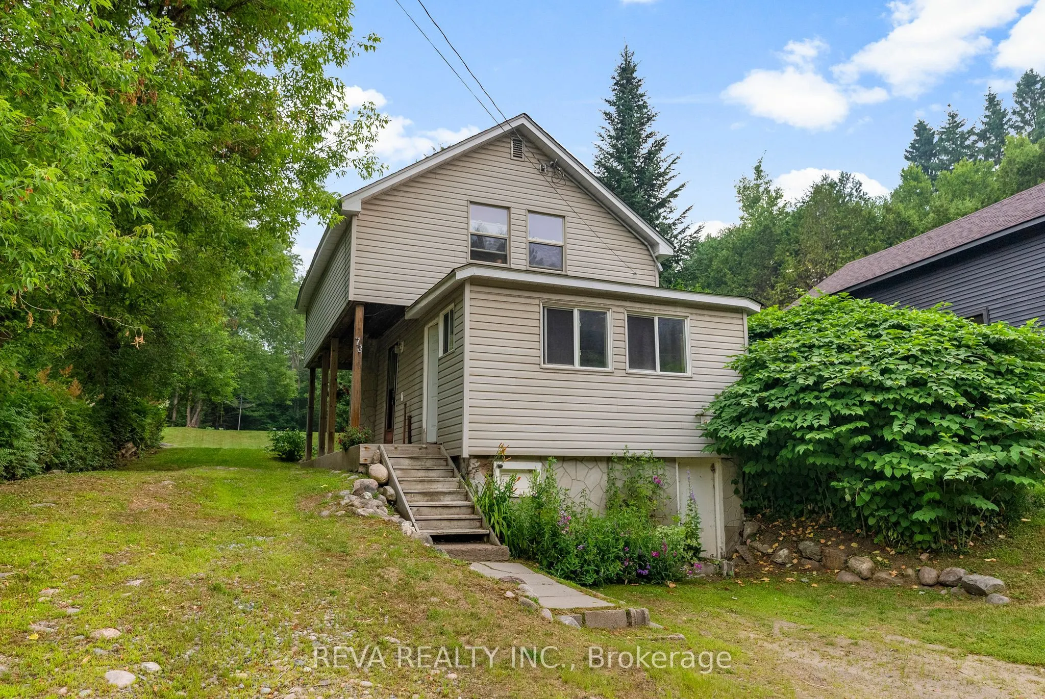 78 Bridge Street E