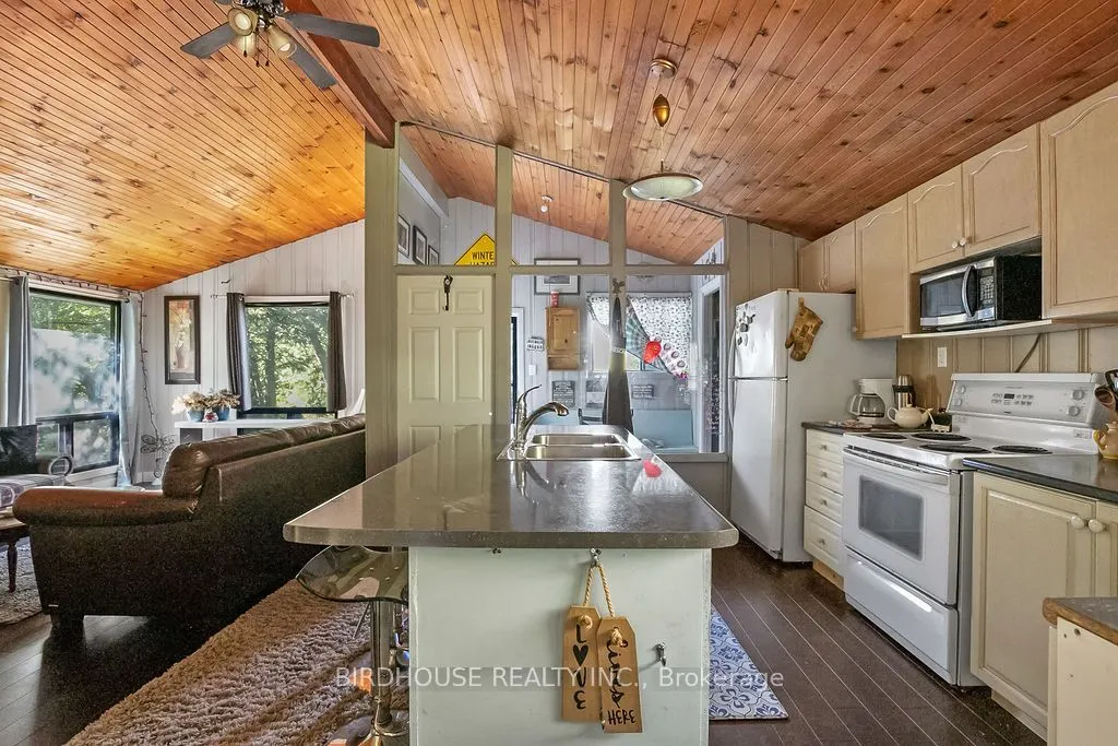 15 Cedar Nook Road