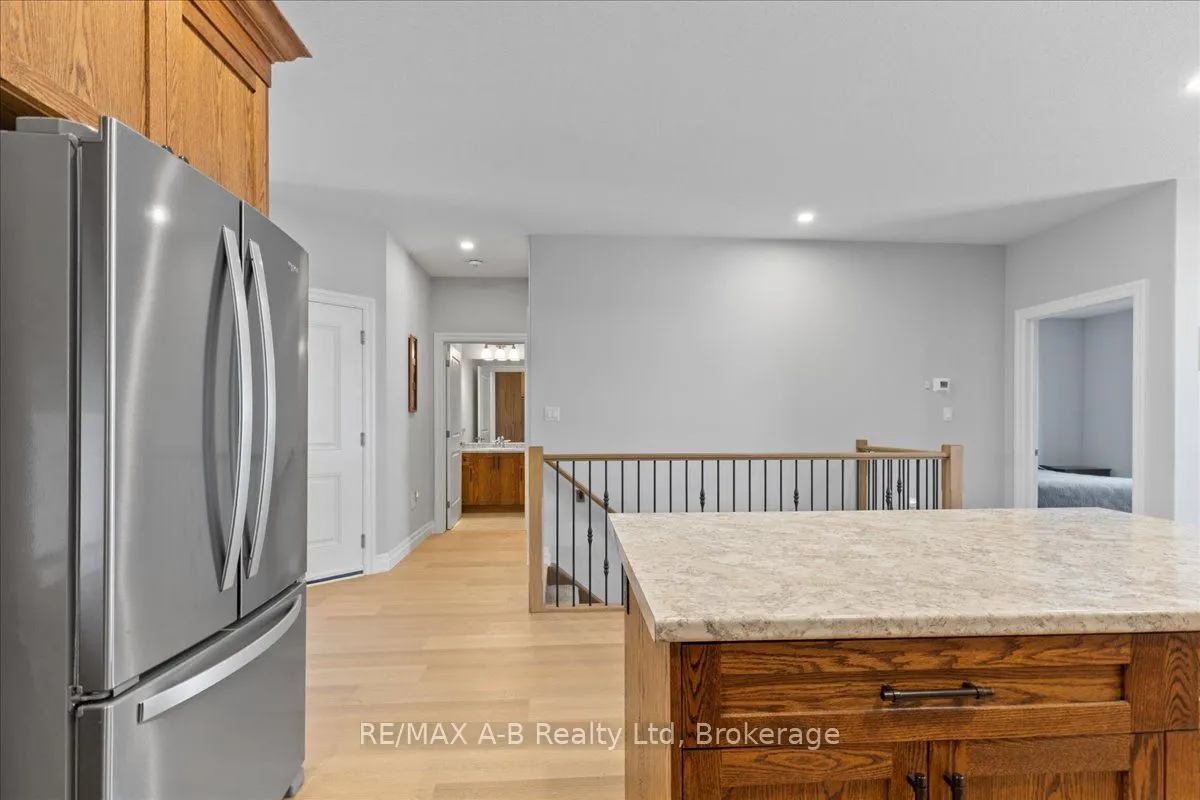 106 Ridgewood Crescent