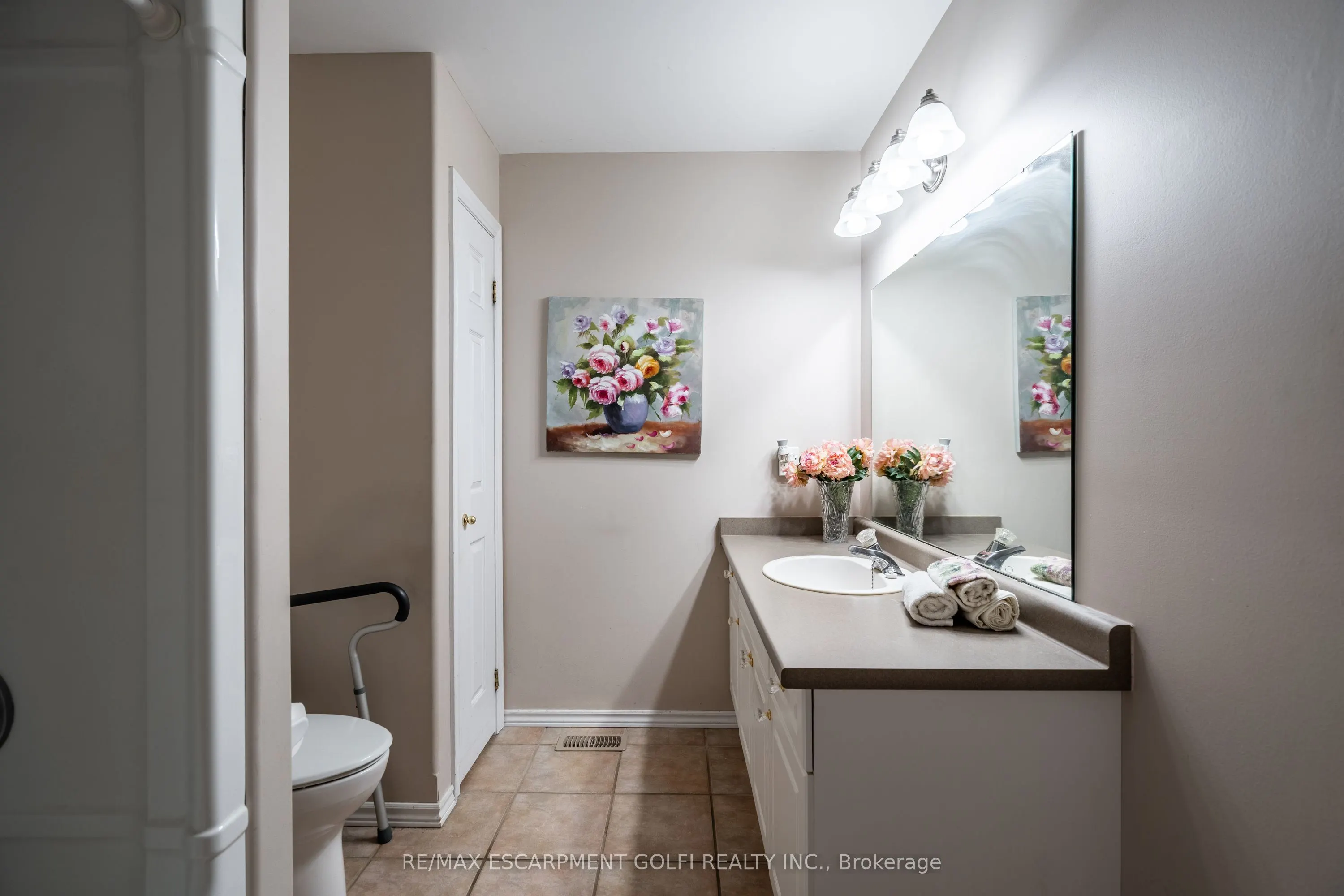 19 Hanlon Place, #3