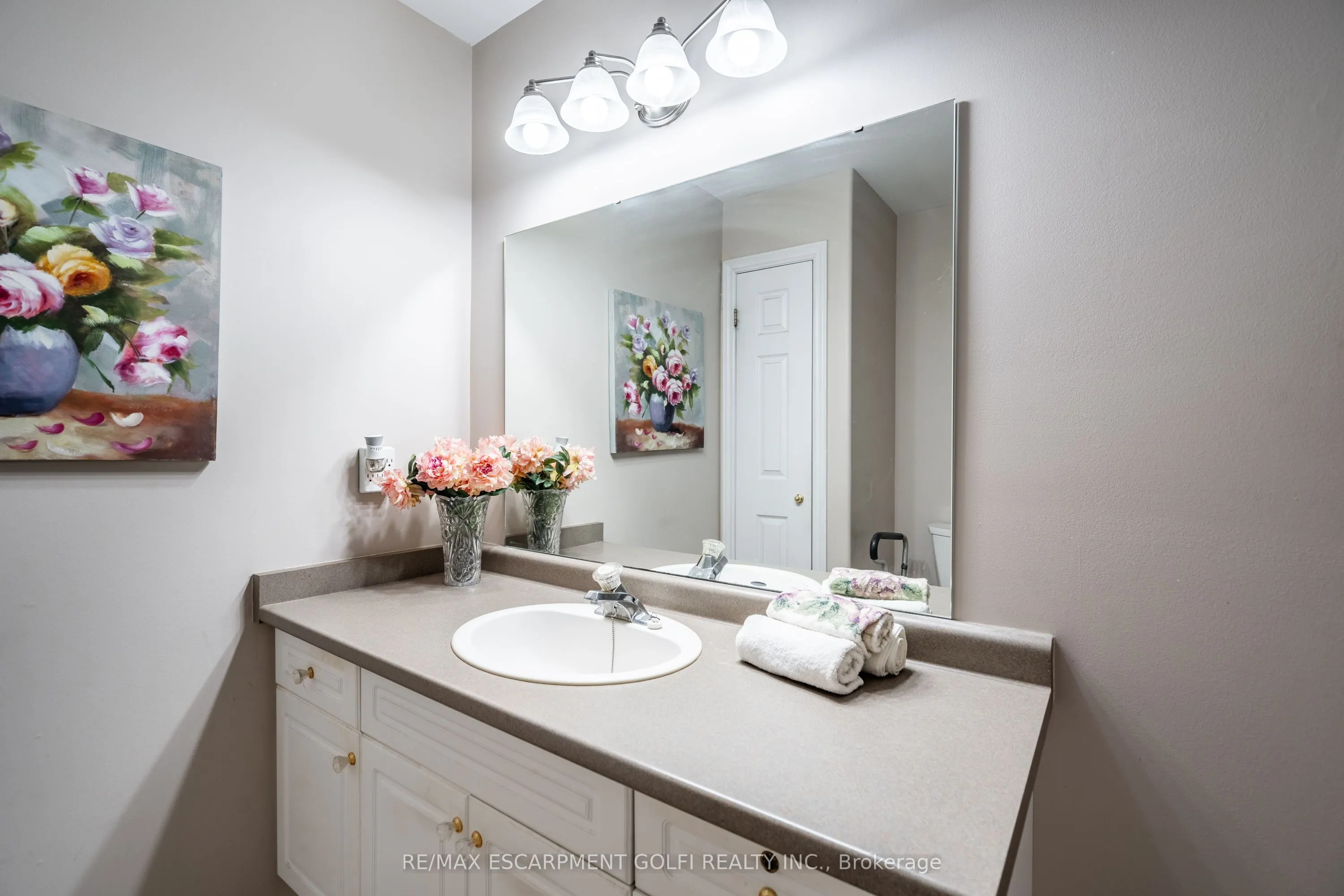 19 Hanlon Place, #3