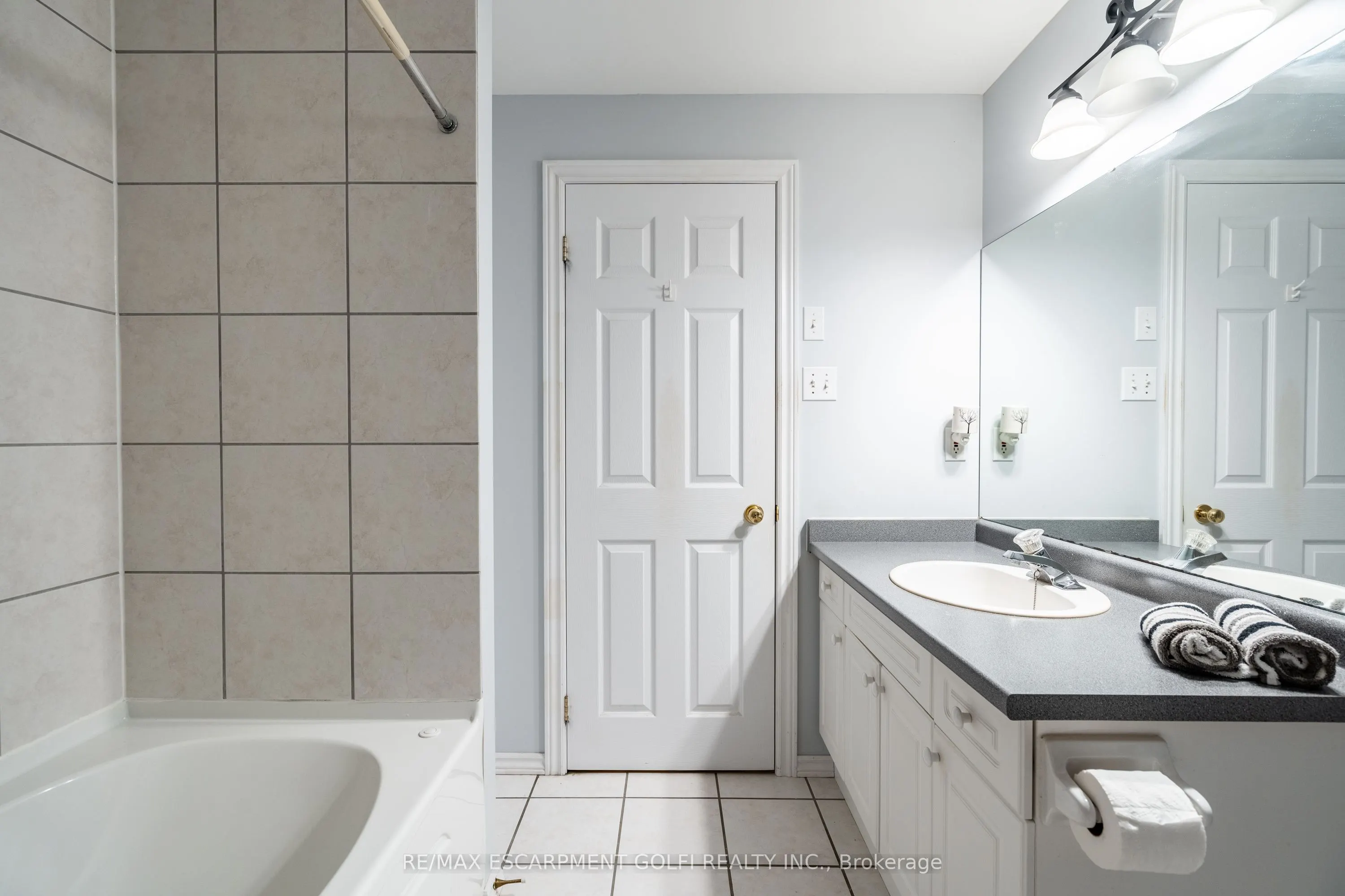 19 Hanlon Place, #3