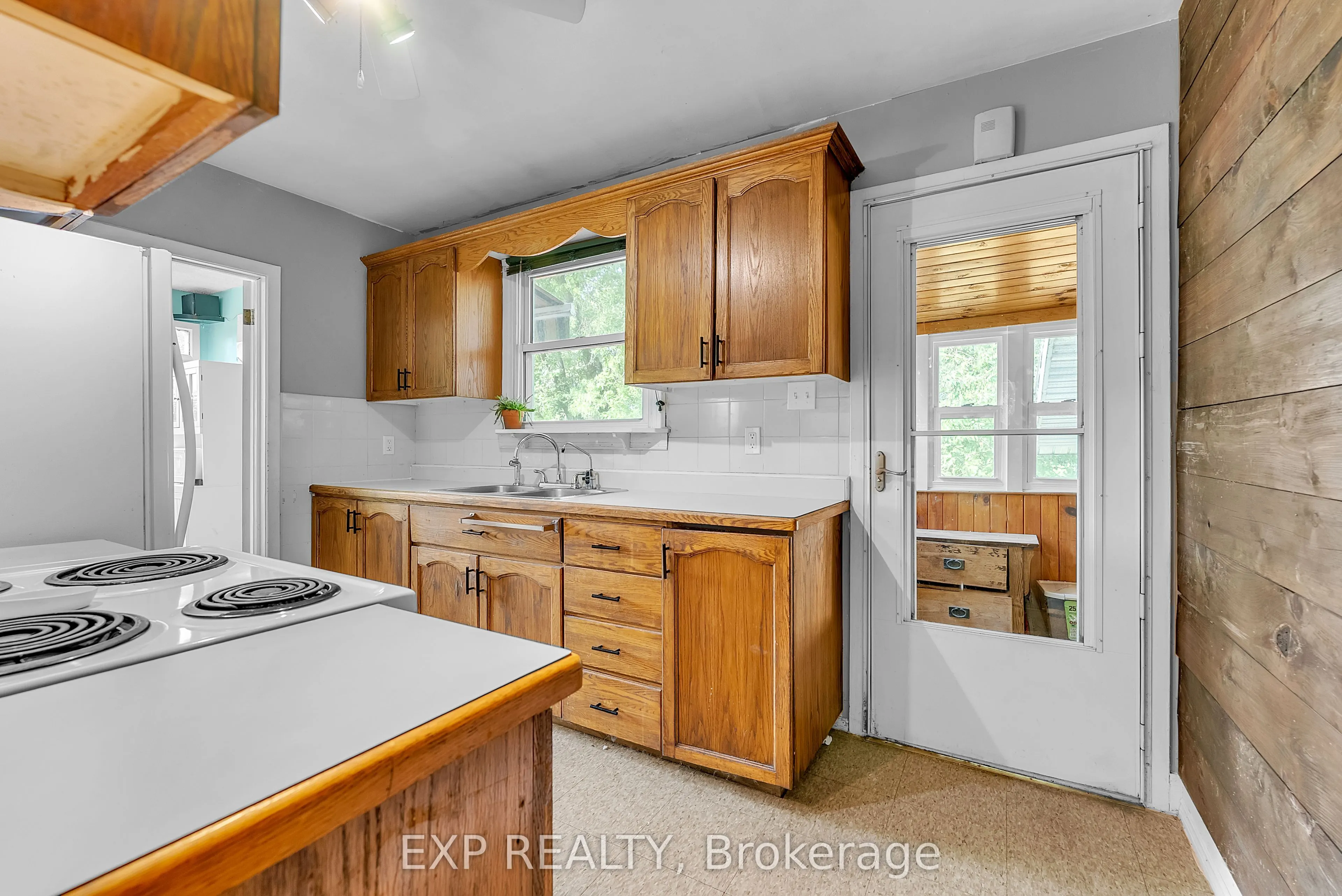 1244 Glen Ross Road