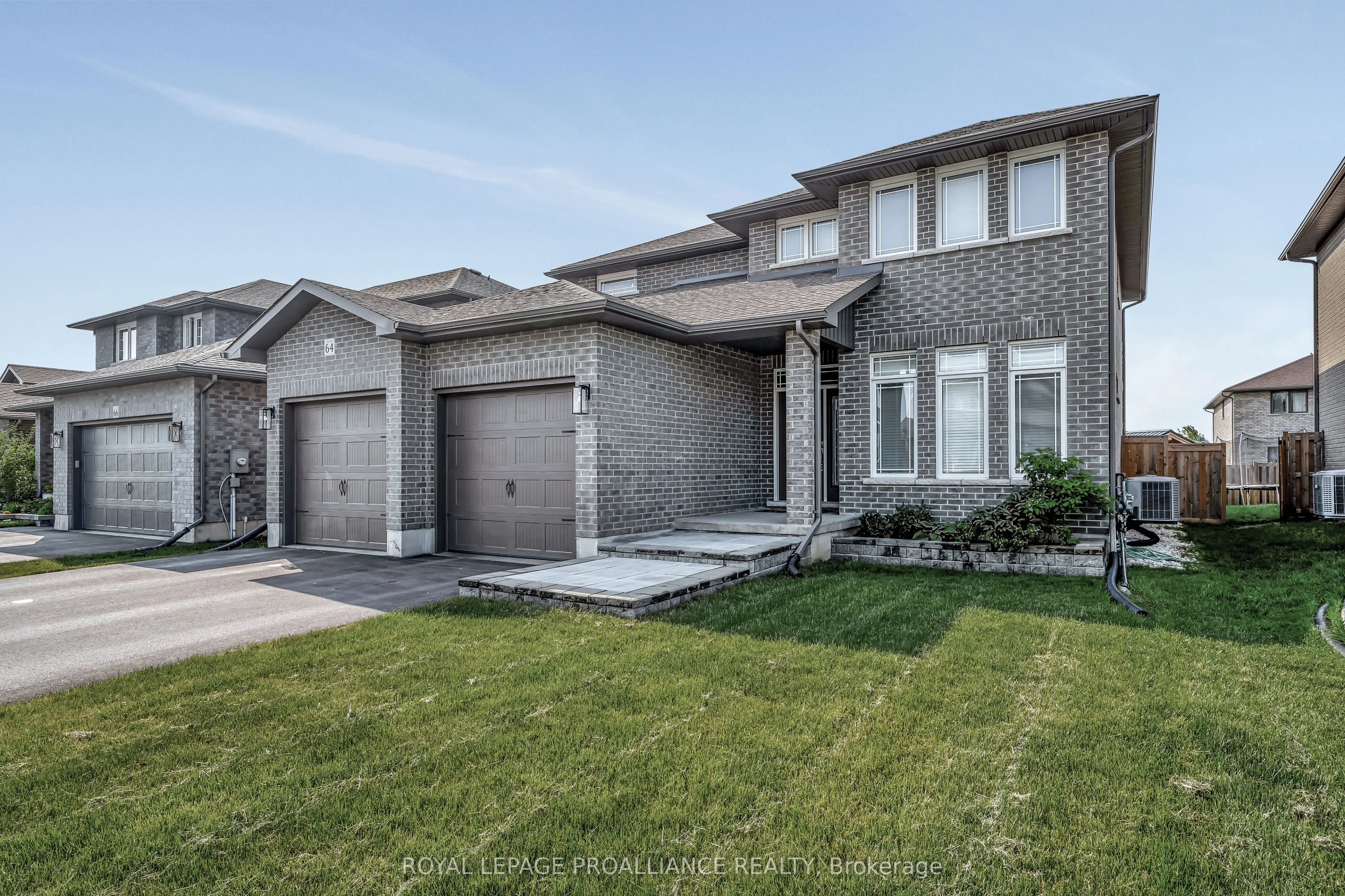 64 Crews Crescent