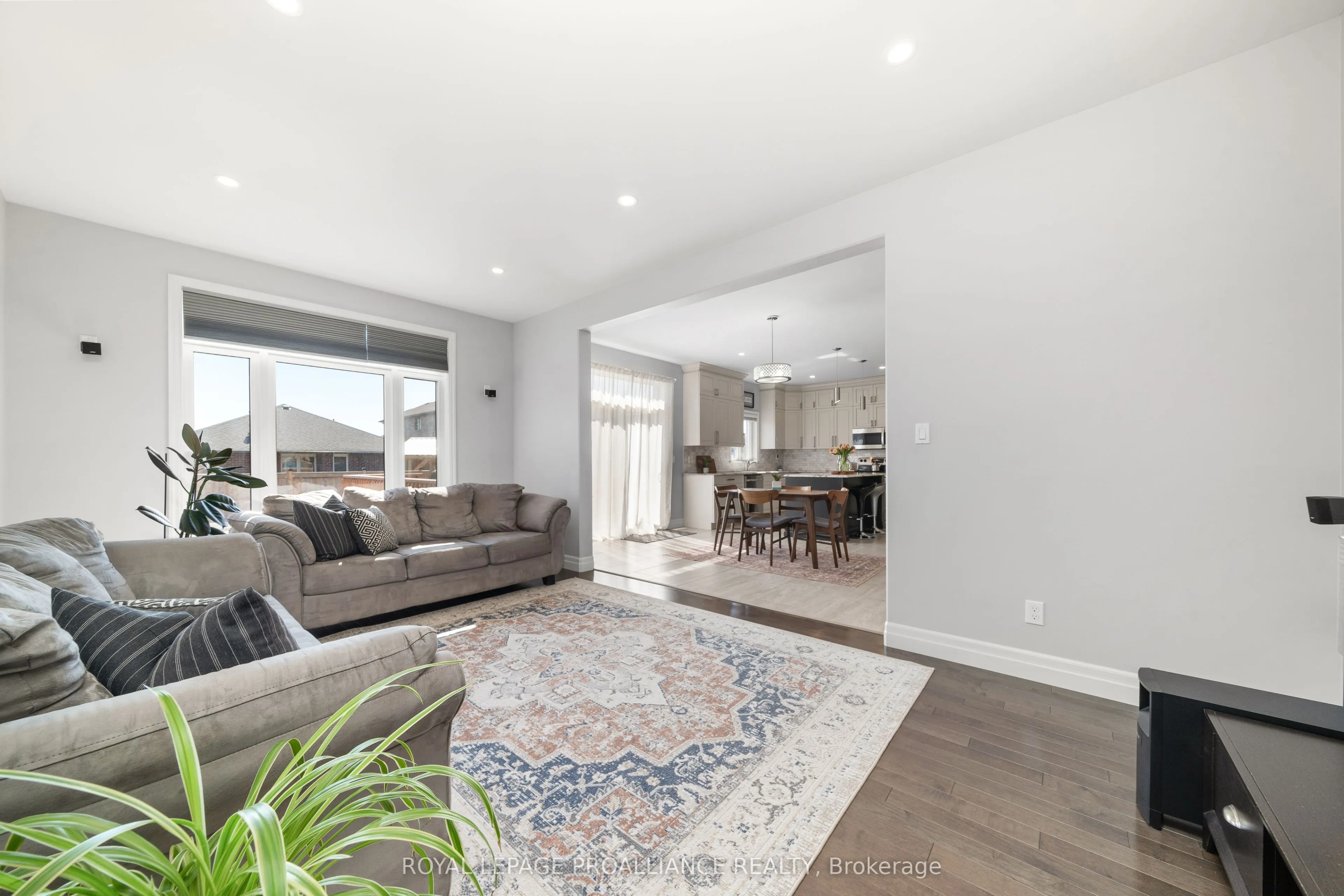 64 Crews Crescent