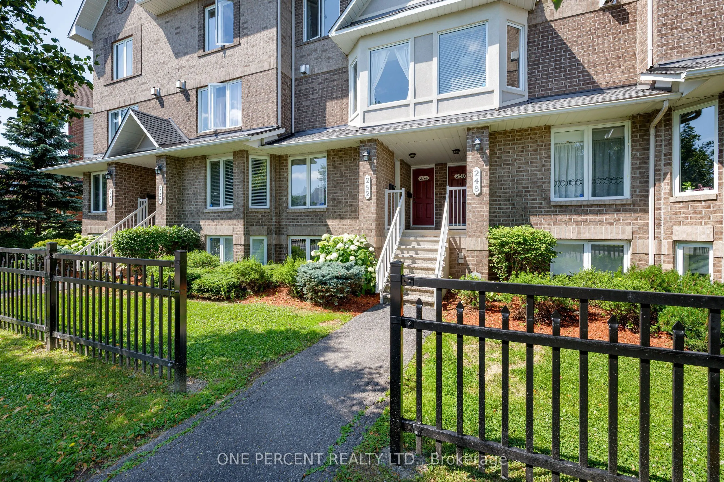 250 Cresthaven Drive, #3
