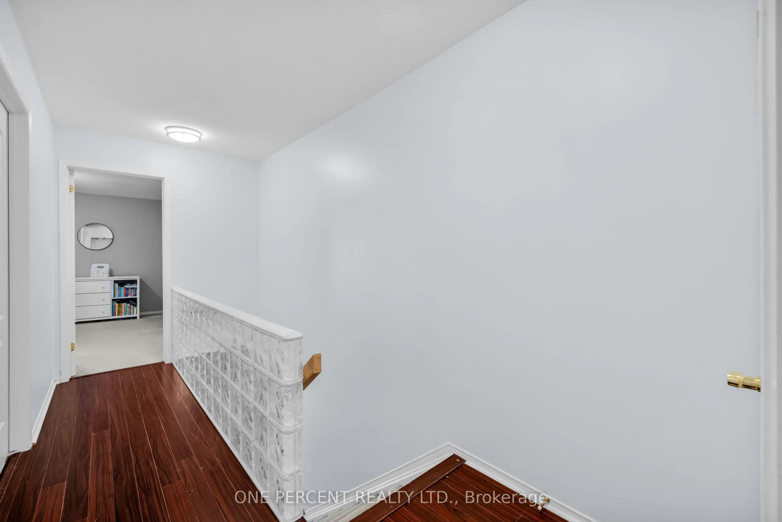 250 Cresthaven Drive, #3