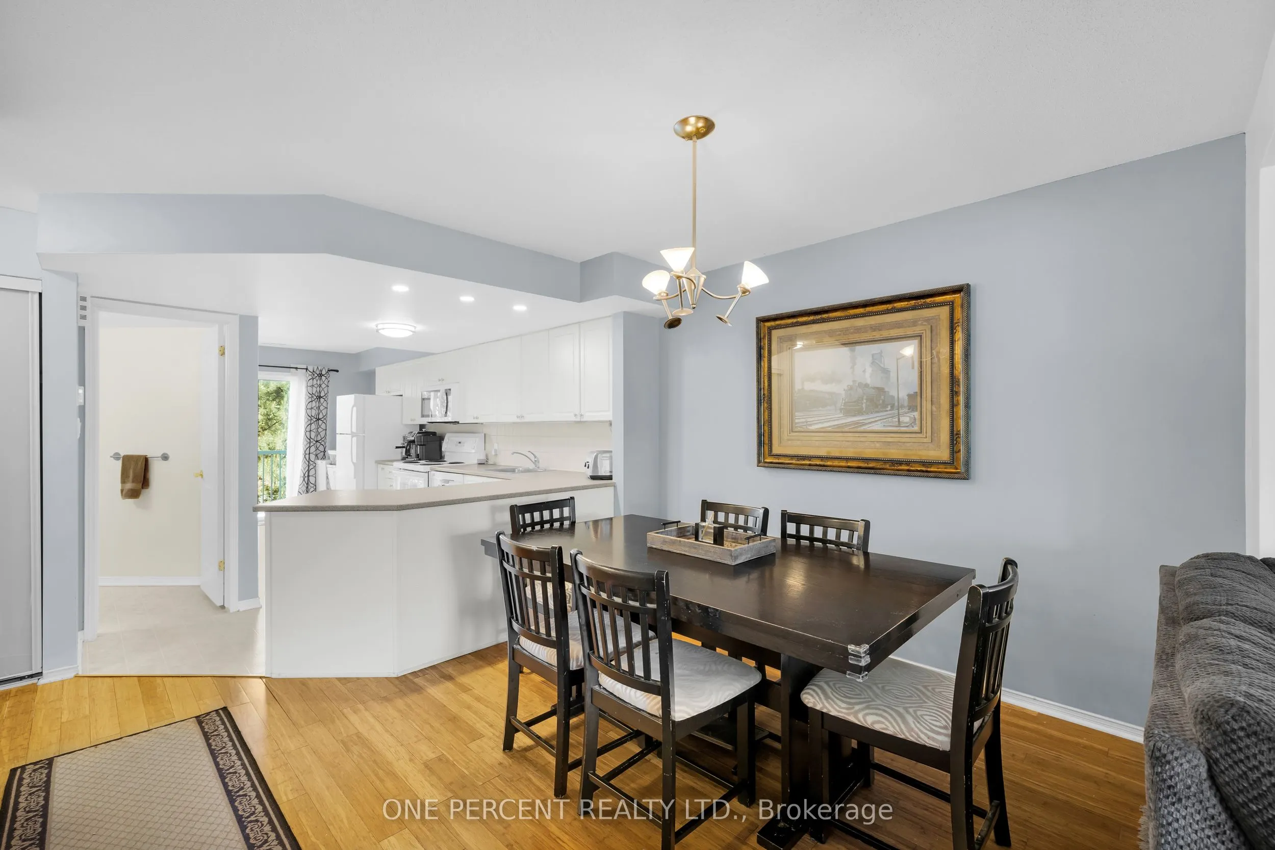 250 Cresthaven Drive, #3