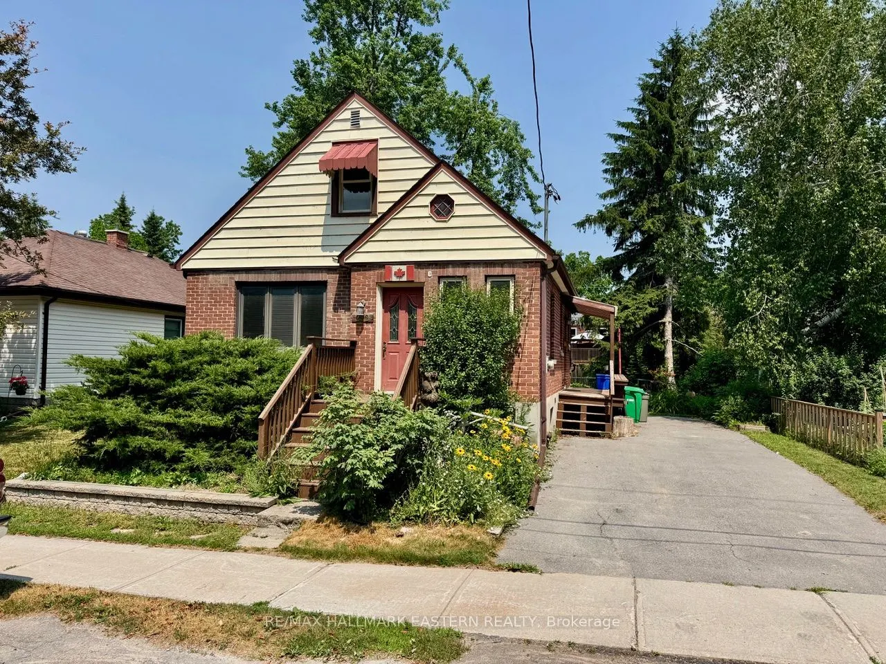 232 Munroe Avenue