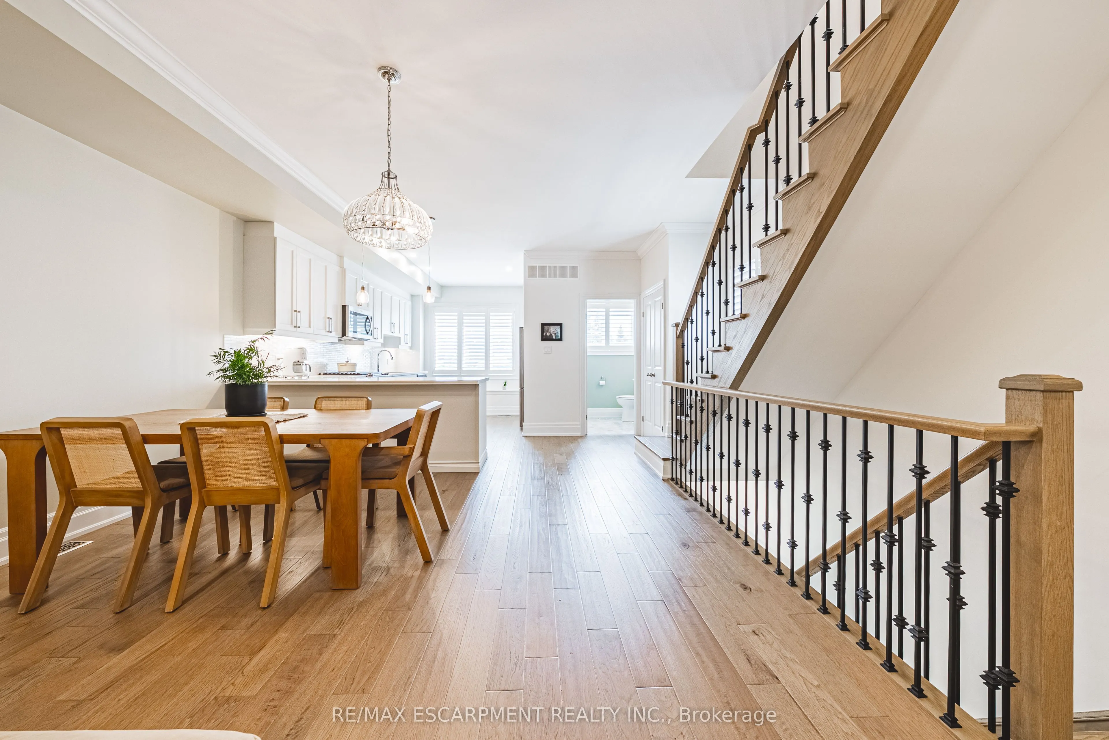 111 Wilson Street E, #6