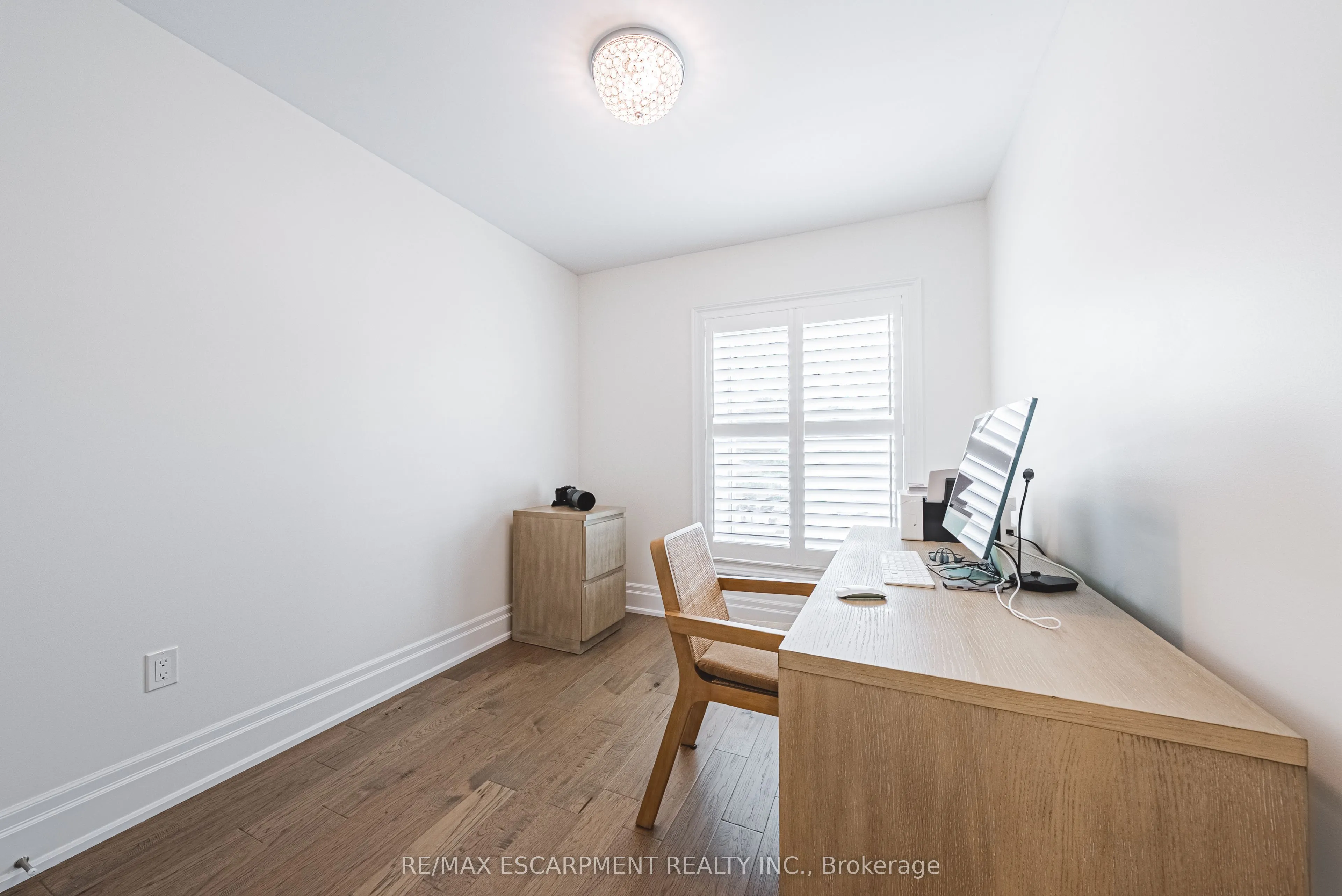 111 Wilson Street E, #6