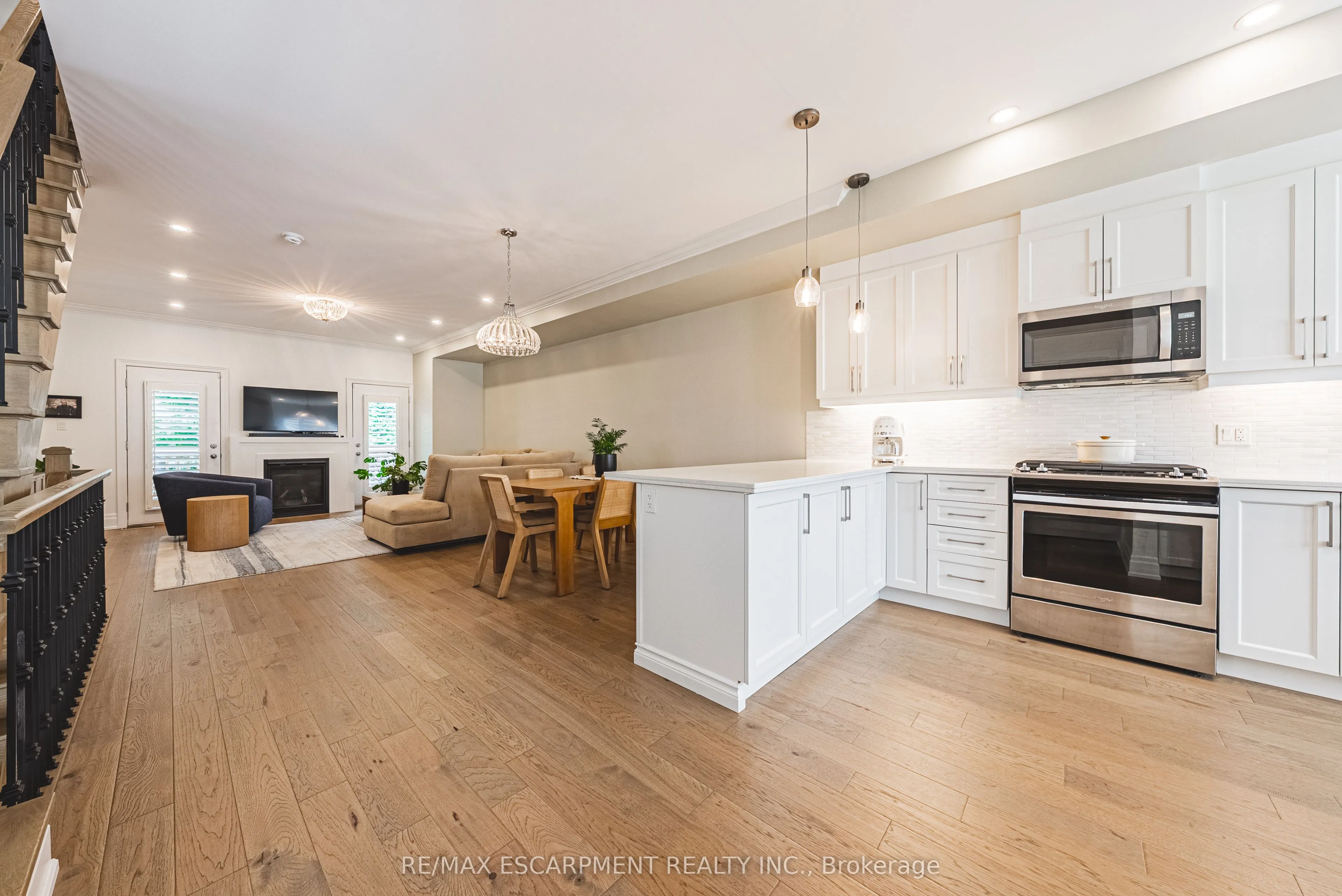 111 Wilson Street E, #6
