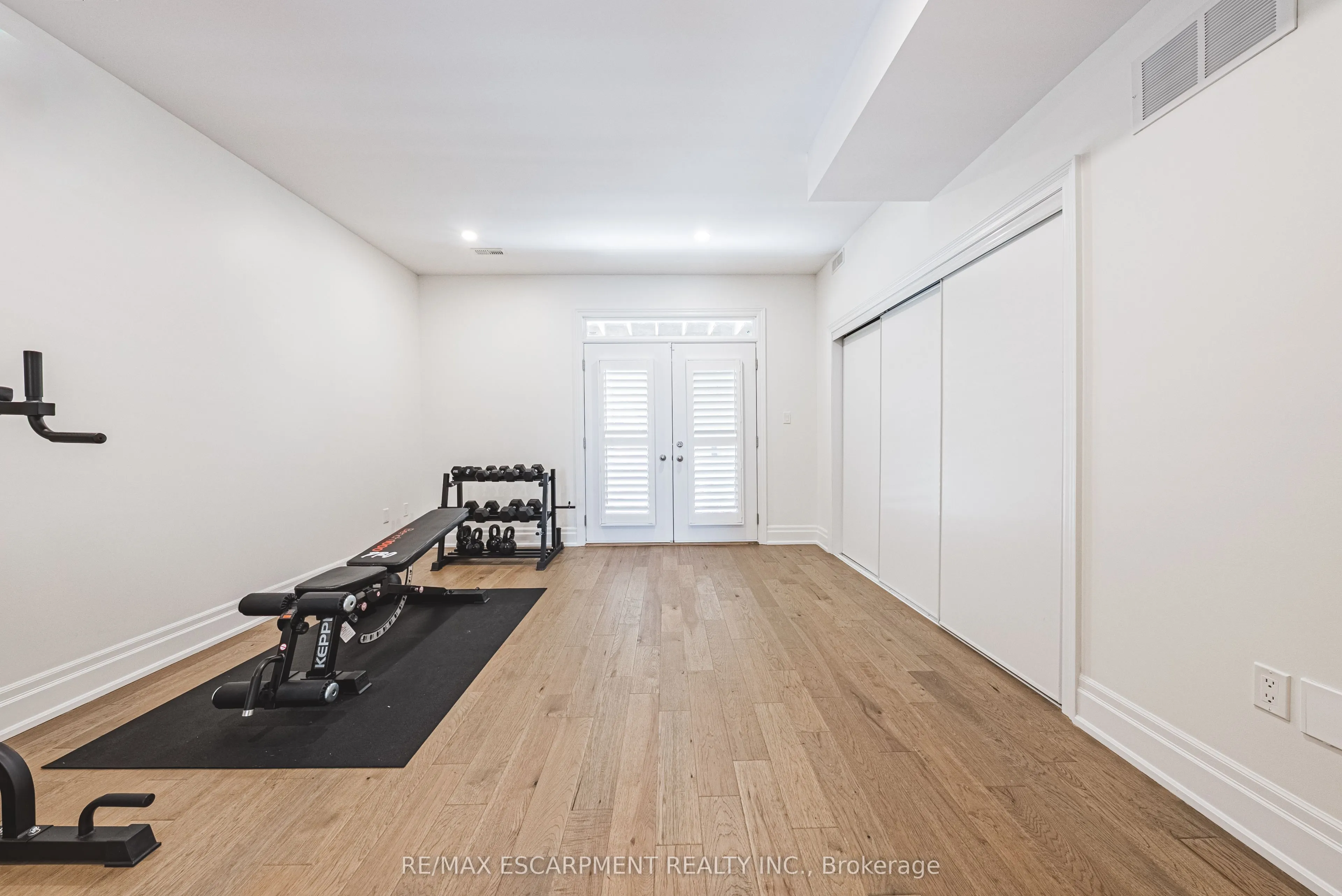111 Wilson Street E, #6
