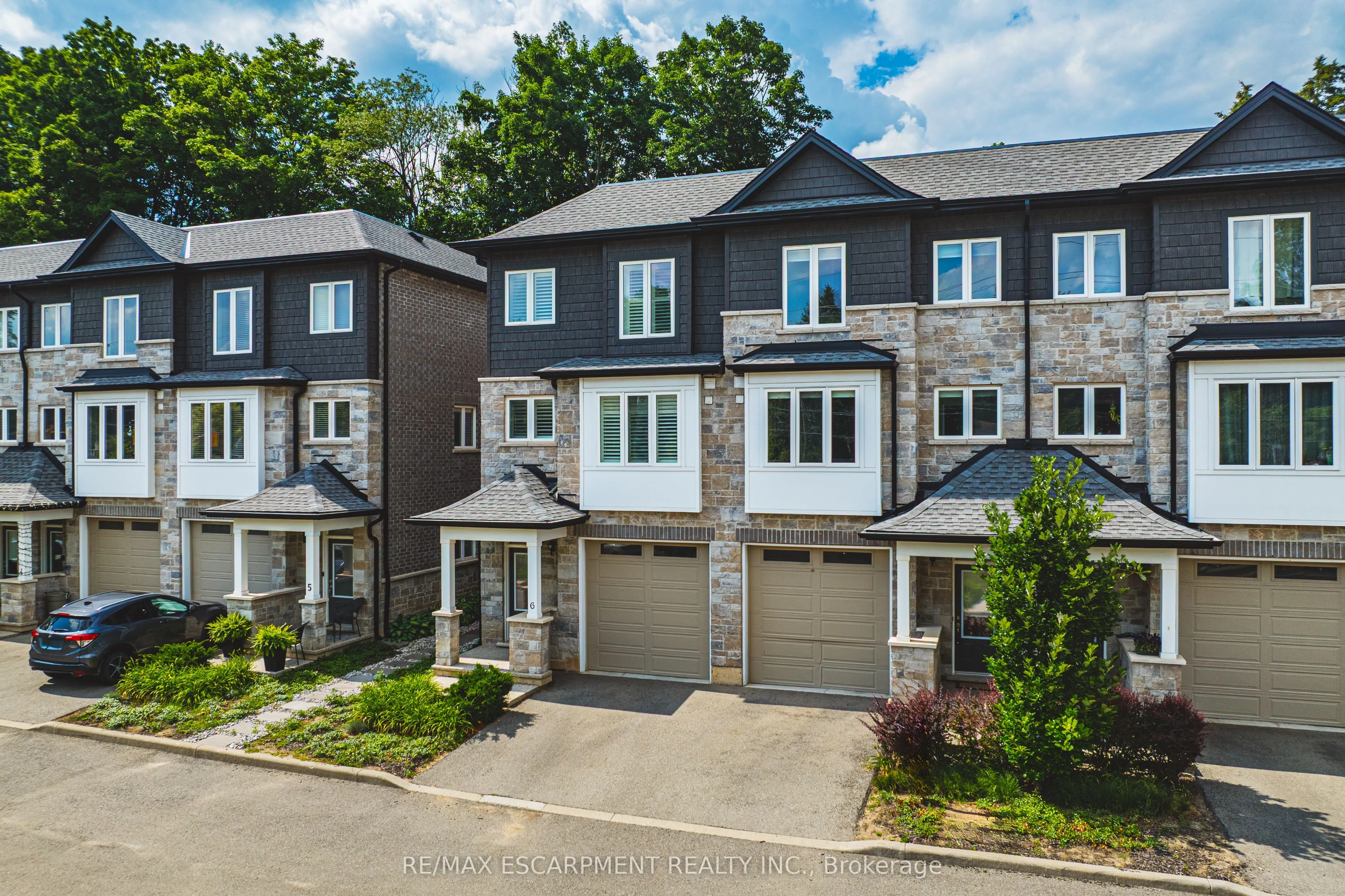 111 Wilson Street E, #6