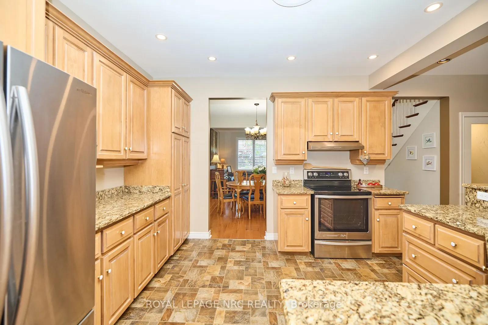 7 SCOTTDALE Court