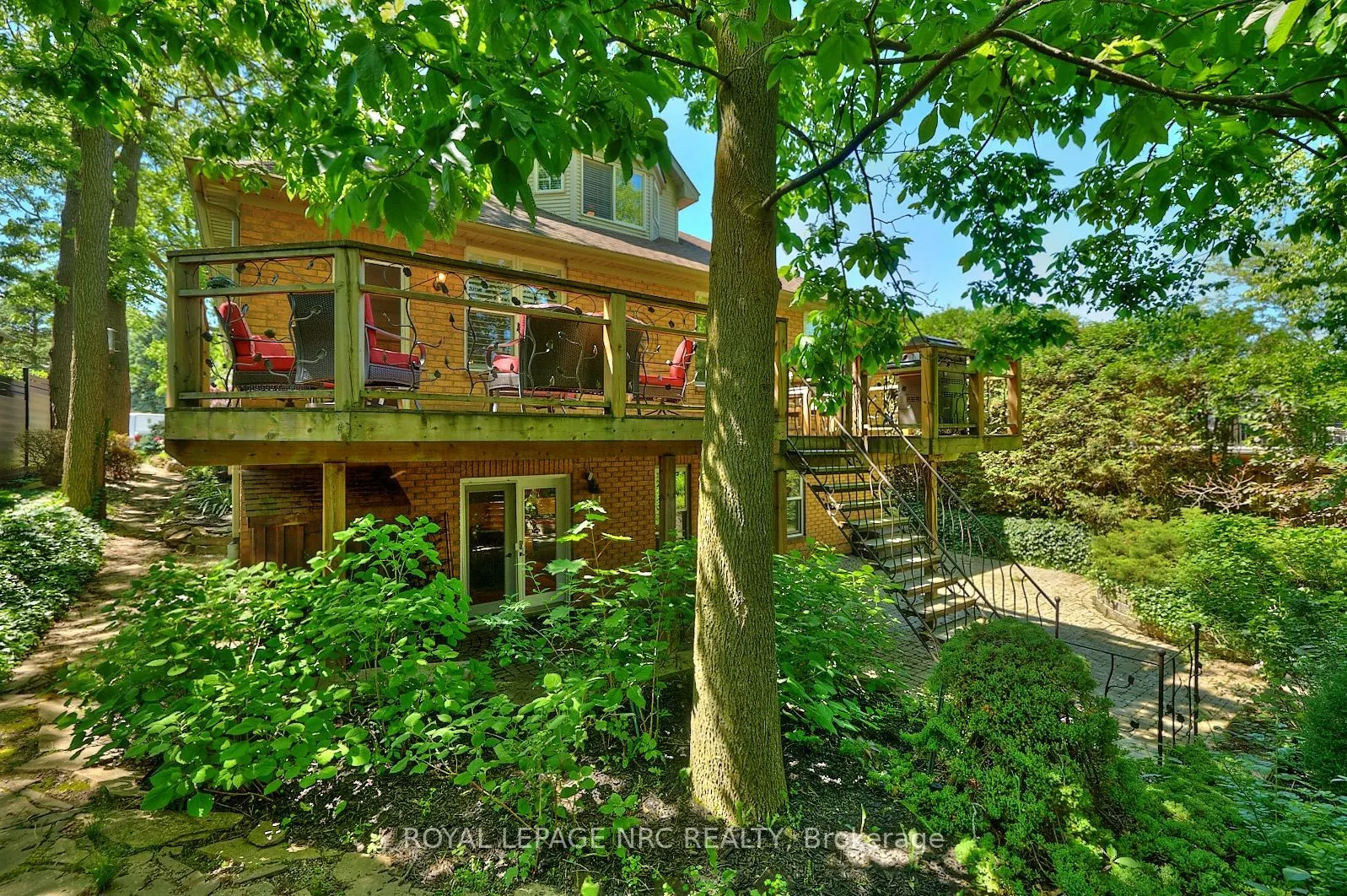7 SCOTTDALE Court