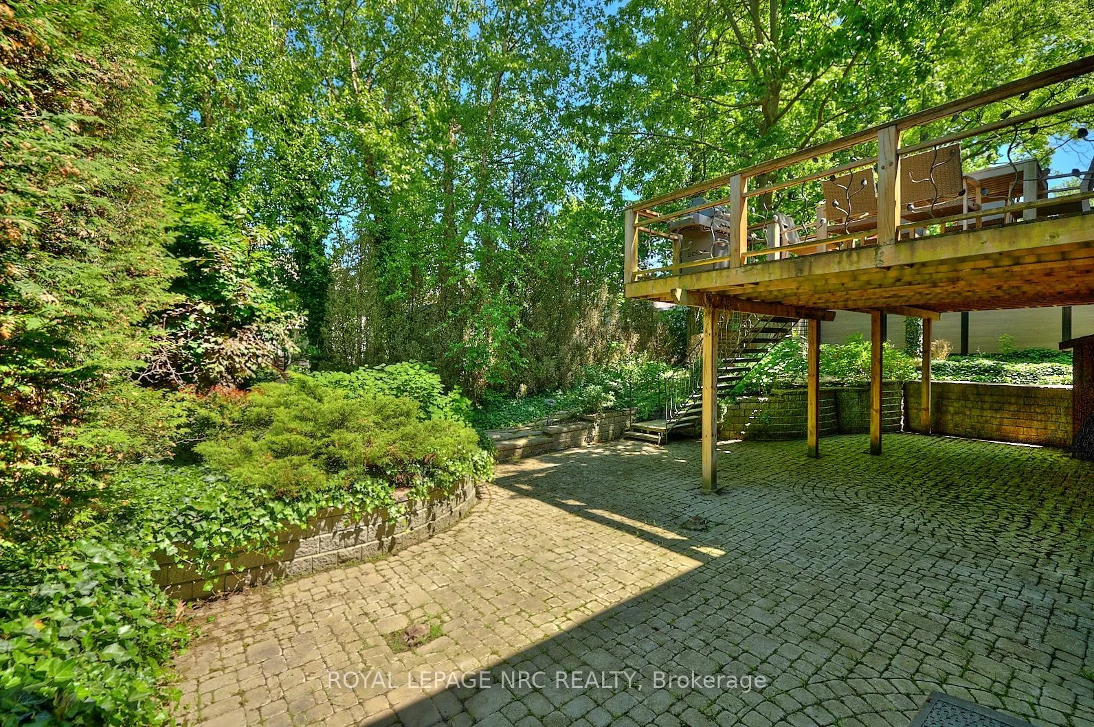 7 SCOTTDALE Court