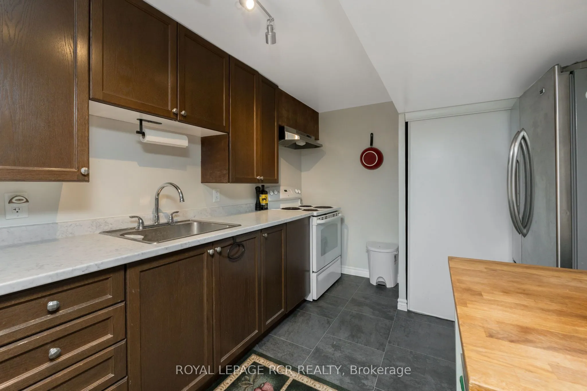 994034 Mono/Adjala Townline Road