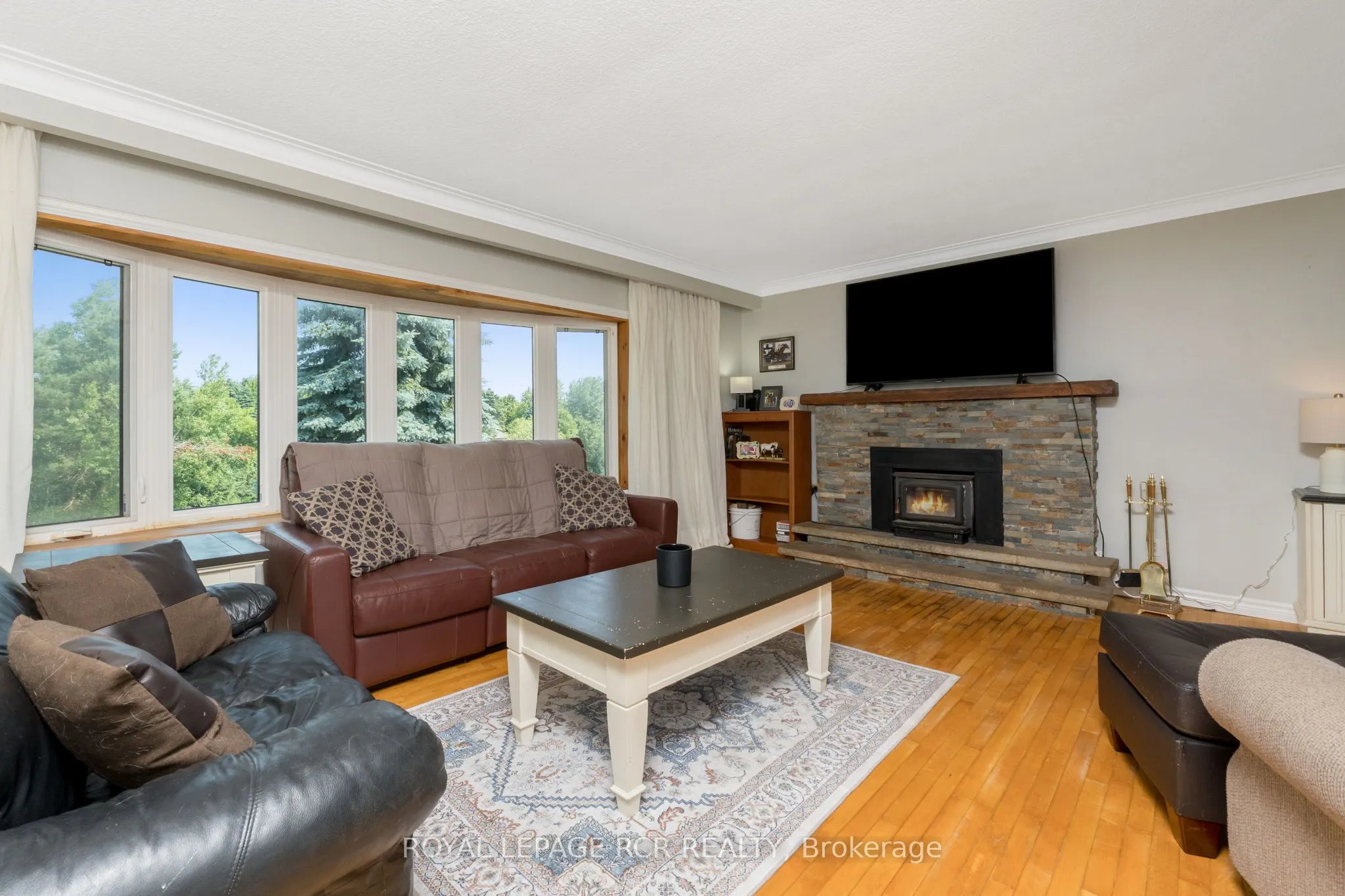 994034 Mono/Adjala Townline Road