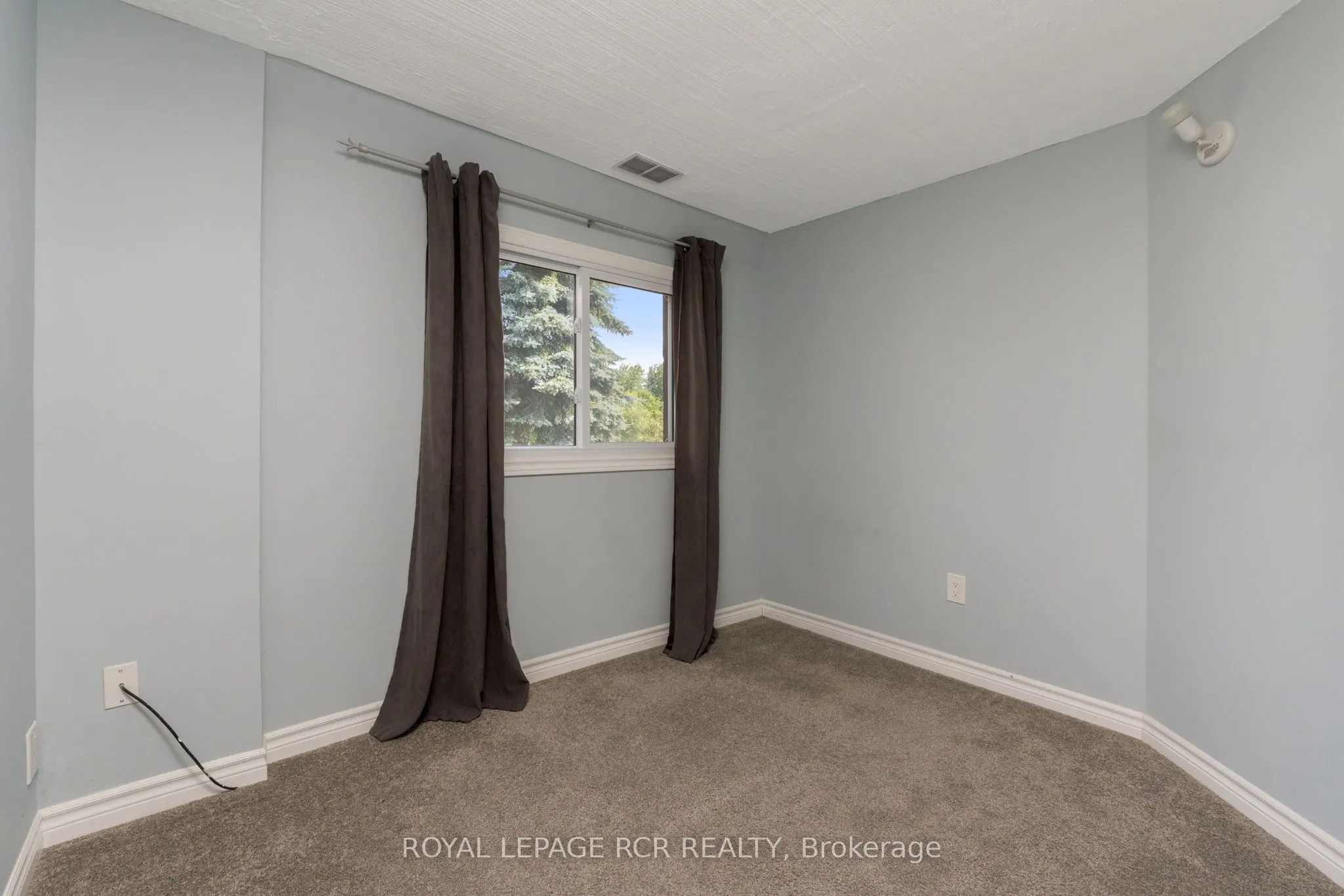 994034 Mono/Adjala Townline Road