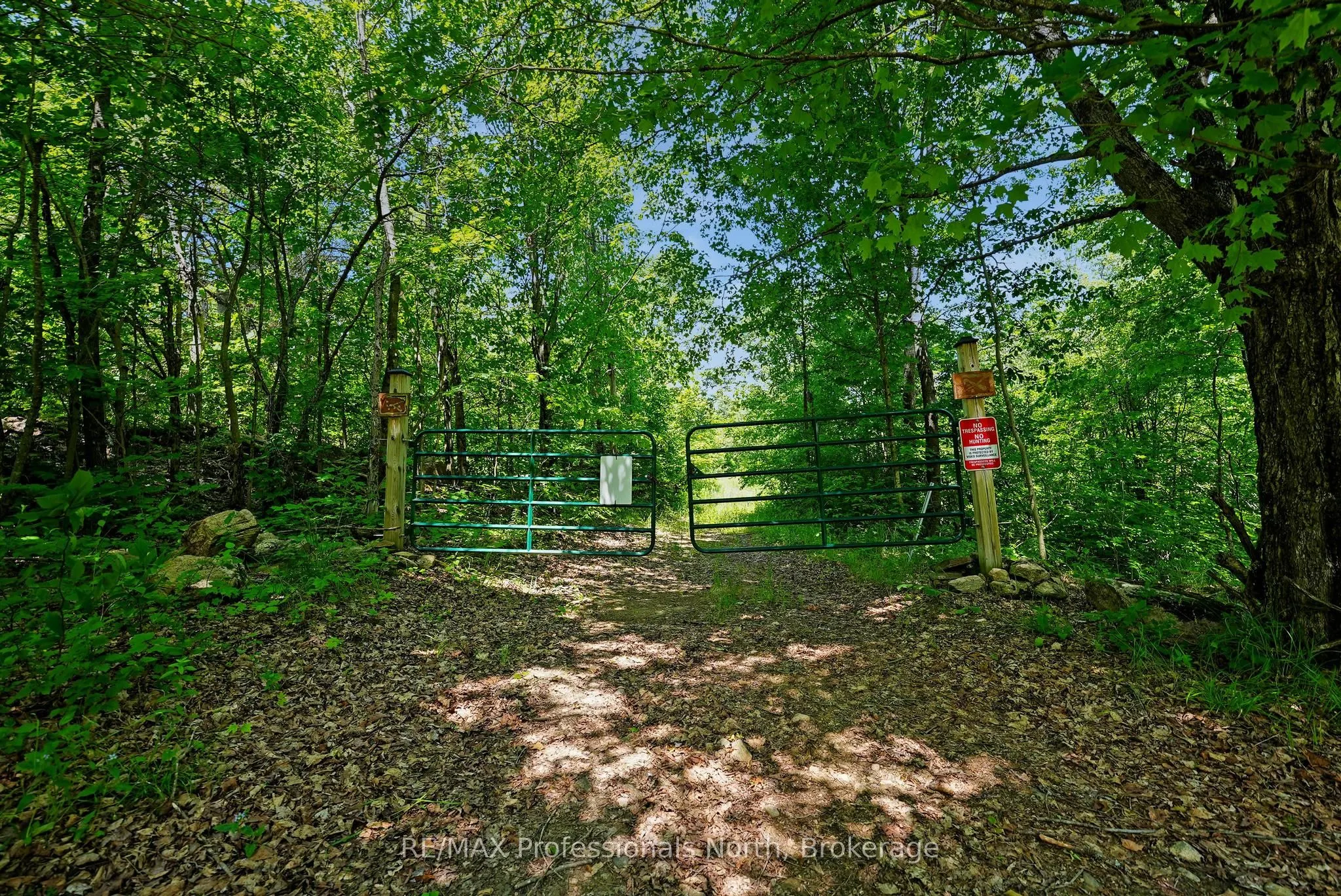 1134 Walkers Line Road