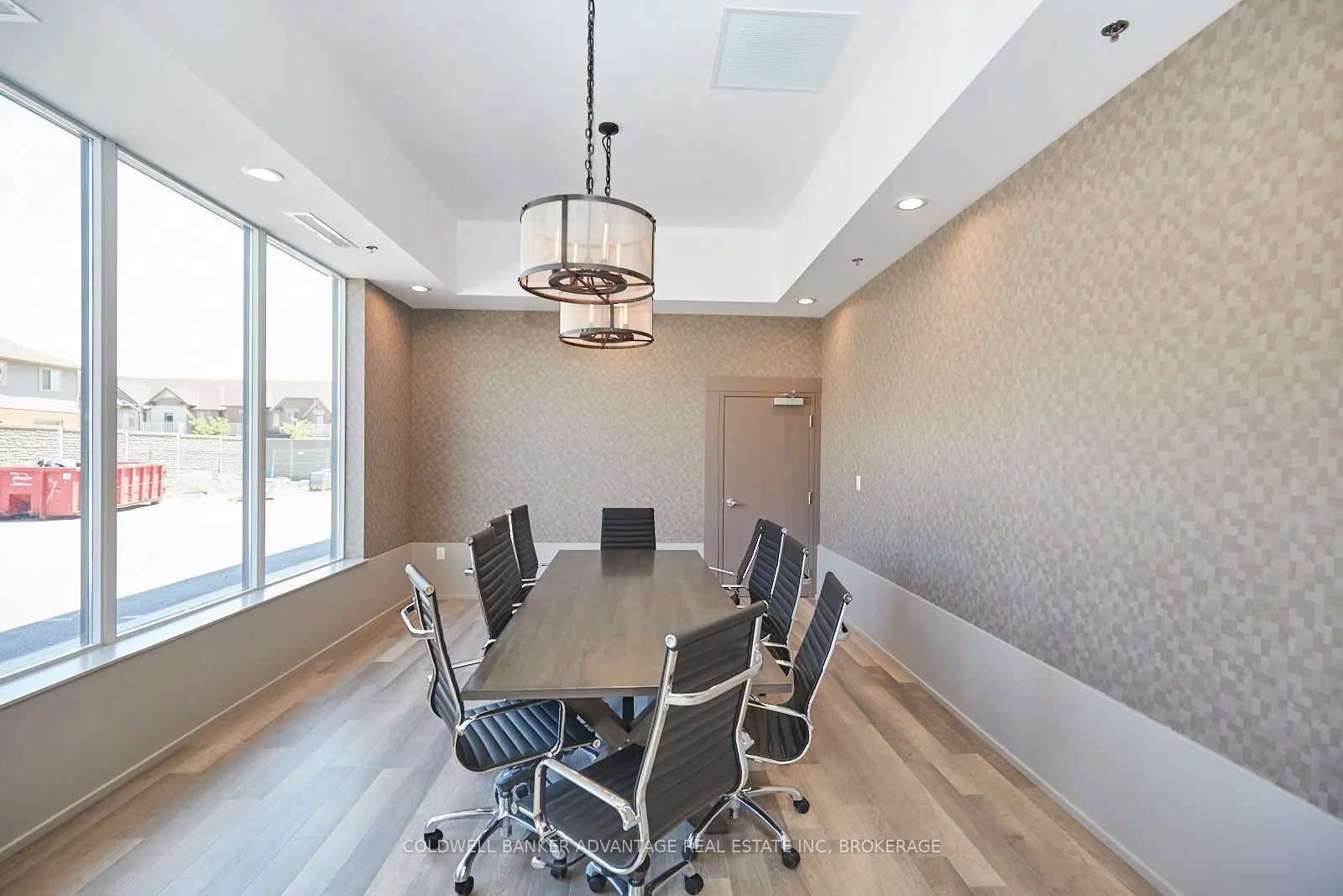 550 North Service Road, #610