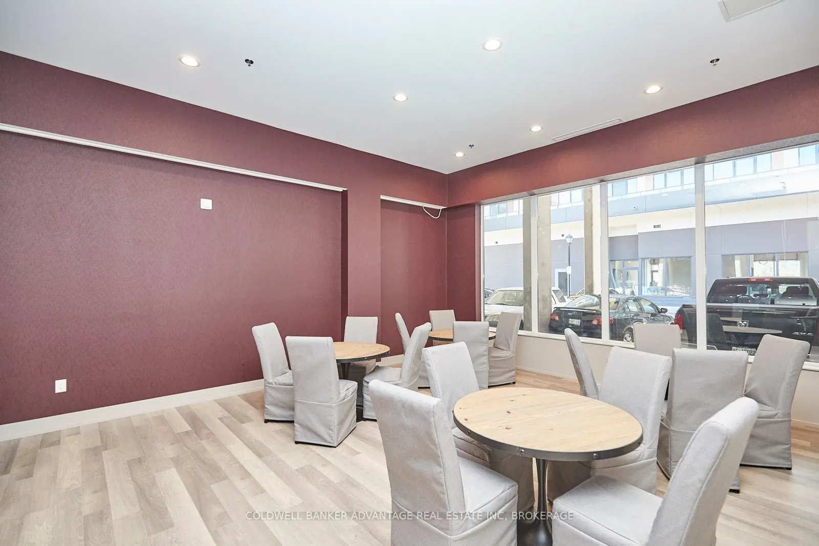550 North Service Road, #610