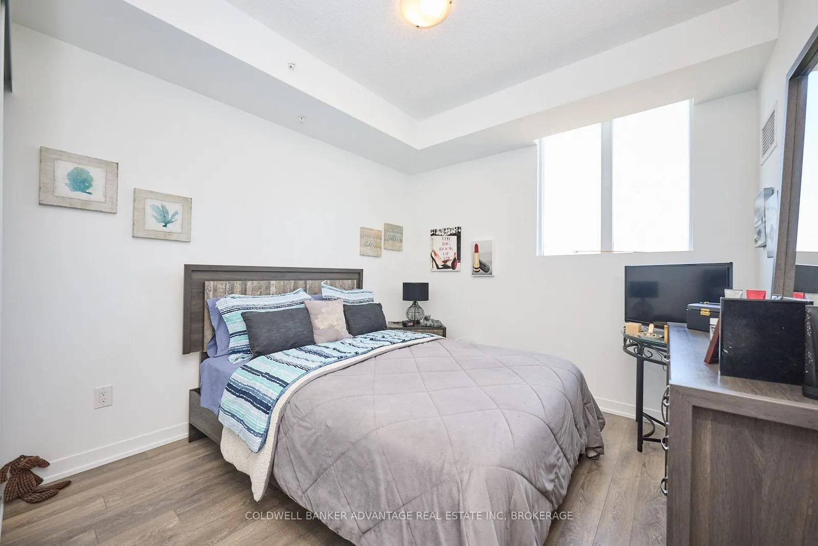 550 North Service Road, #610