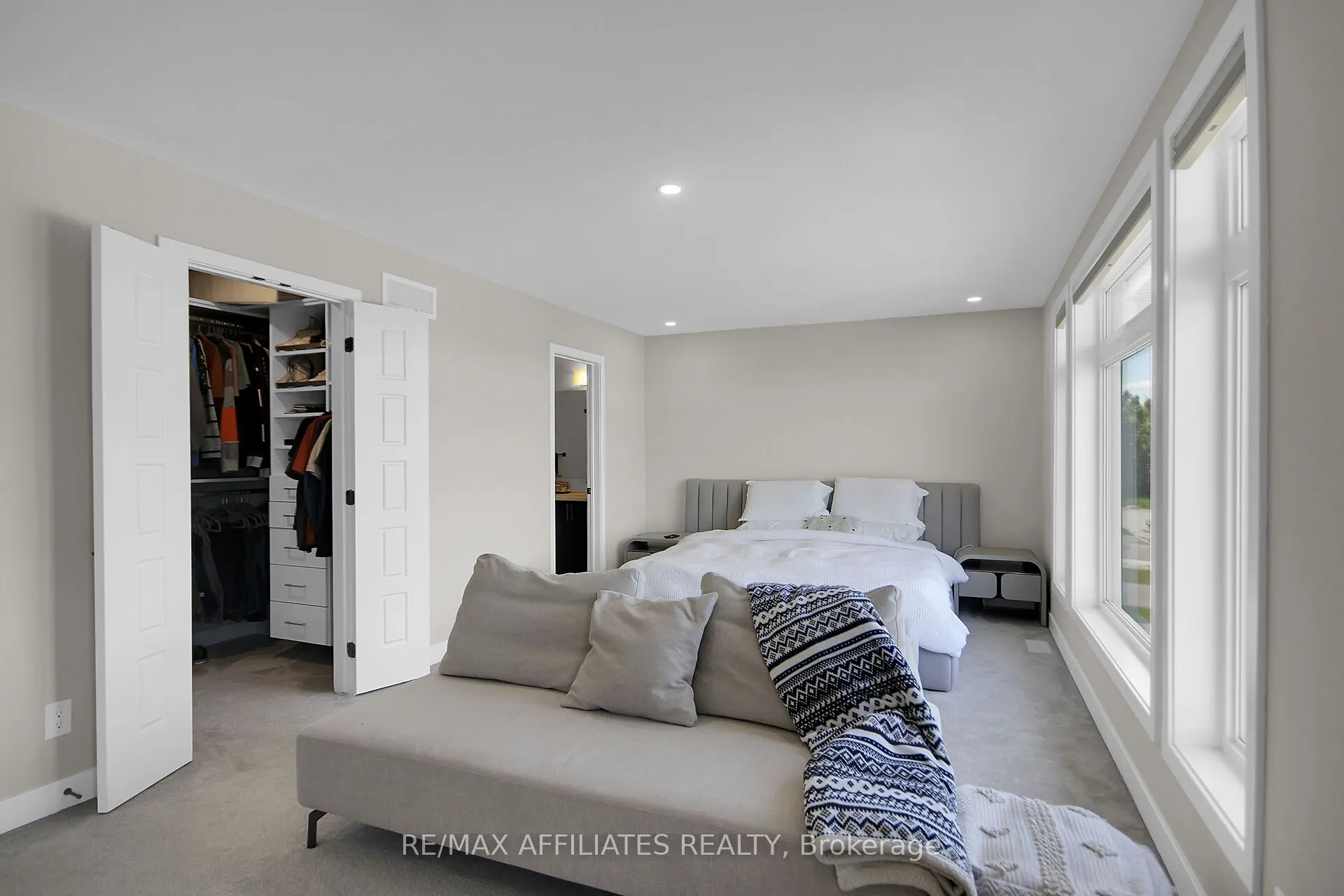 357 SHOVELER Grove