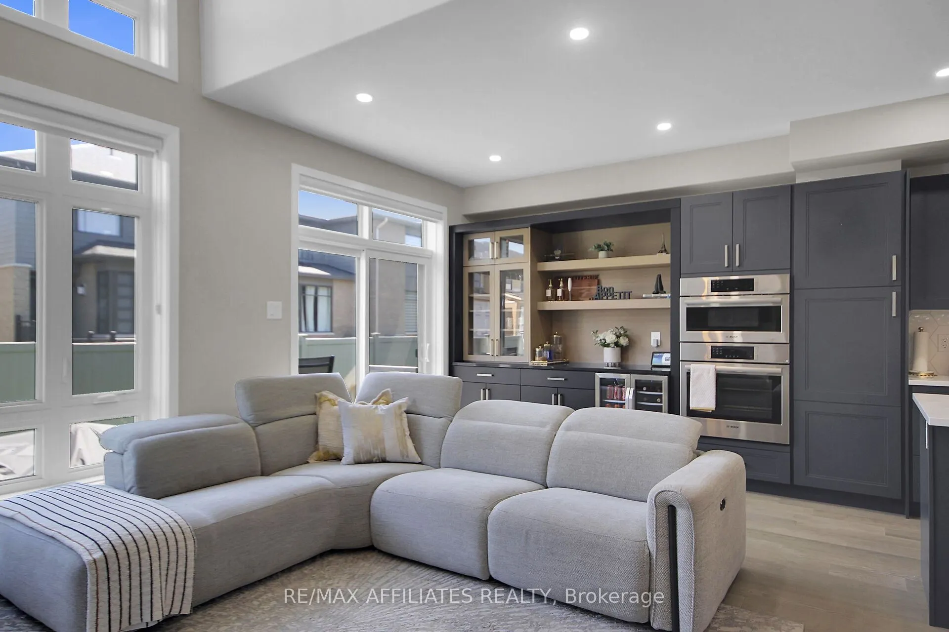 357 SHOVELER Grove