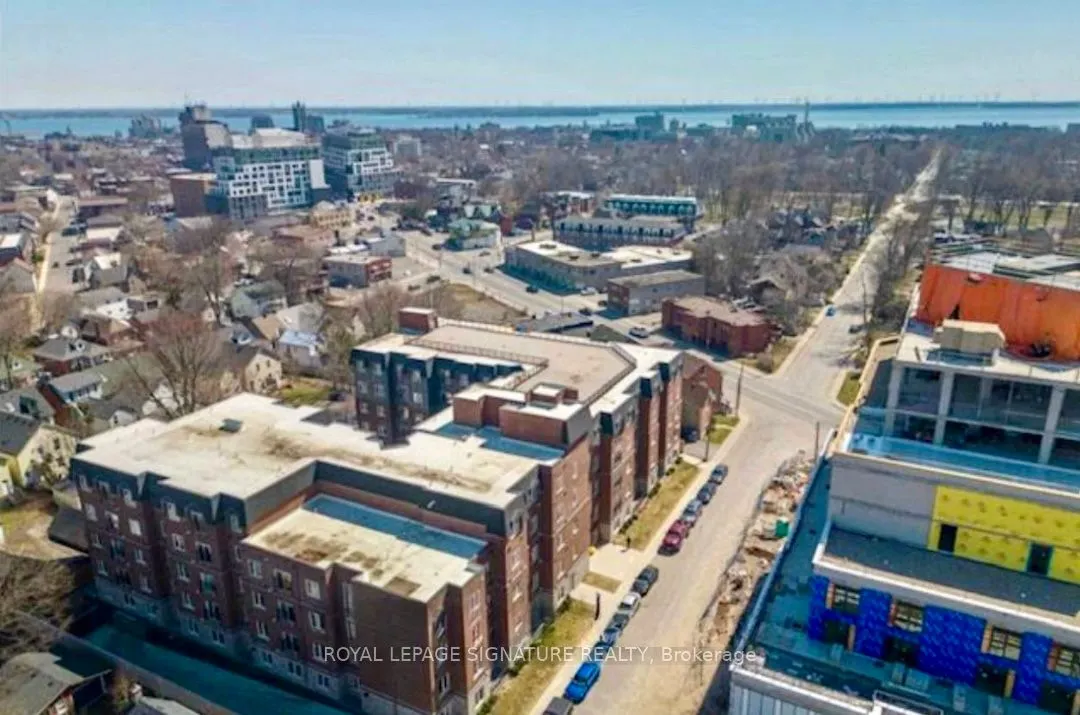501 Frontenac Street, #218