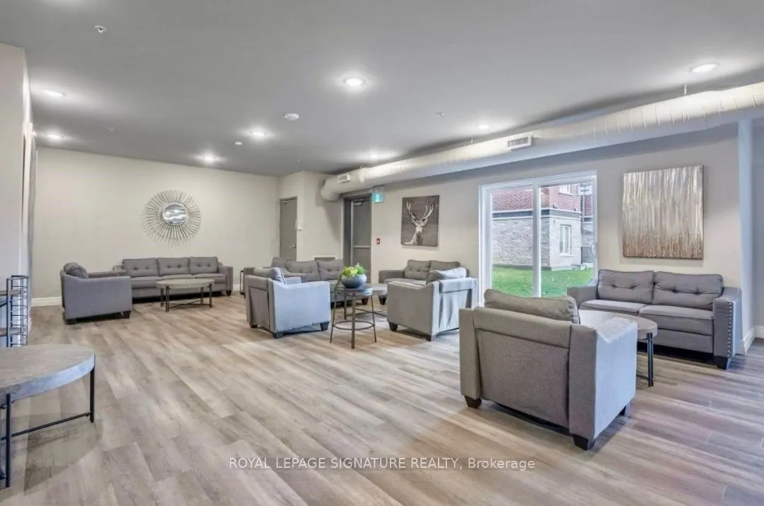 501 Frontenac Street, #218